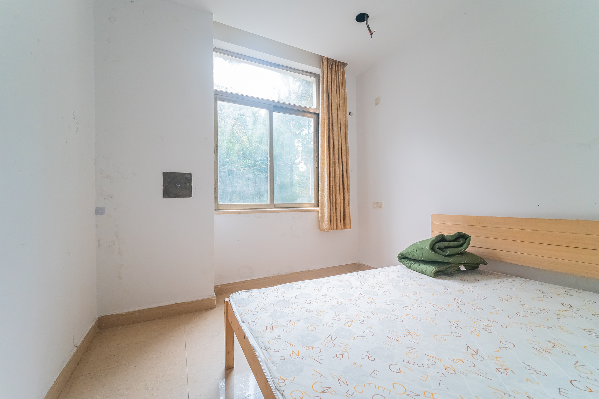 碧桂园威尼斯城  4室3厅4卫    548.0万 碧桂园威尼斯城  4室3厅4卫    548.0万卧室