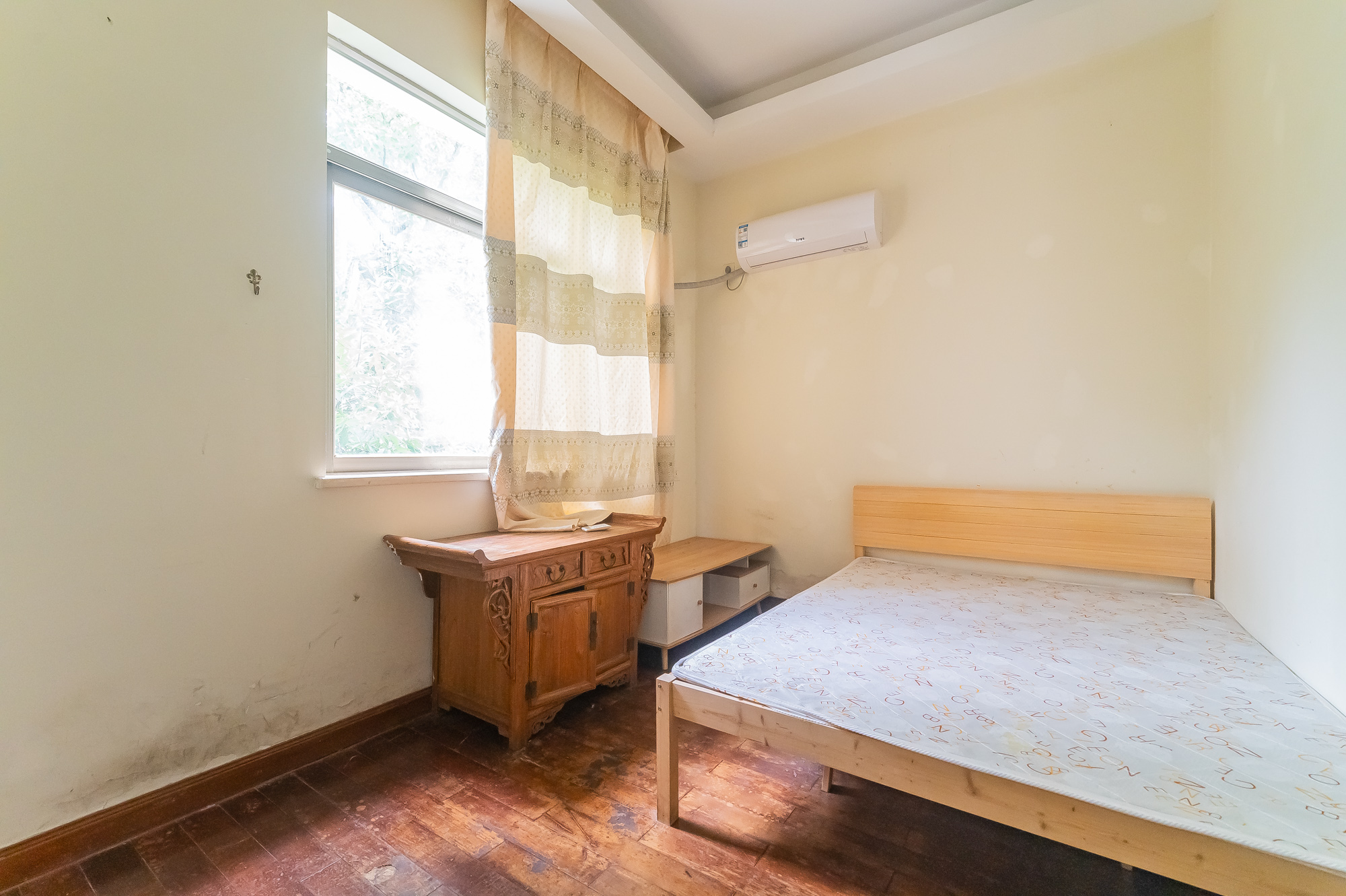 碧桂园威尼斯城  4室3厅4卫    548.0万 碧桂园威尼斯城  4室3厅4卫    548.0万卧室