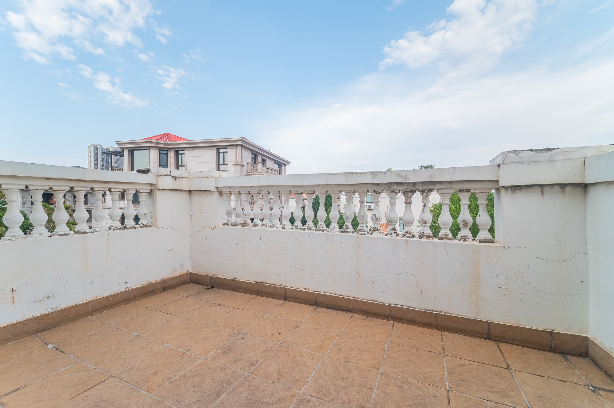 碧桂园威尼斯城  4室3厅4卫    548.0万 碧桂园威尼斯城  4室3厅4卫    548.0万阳台