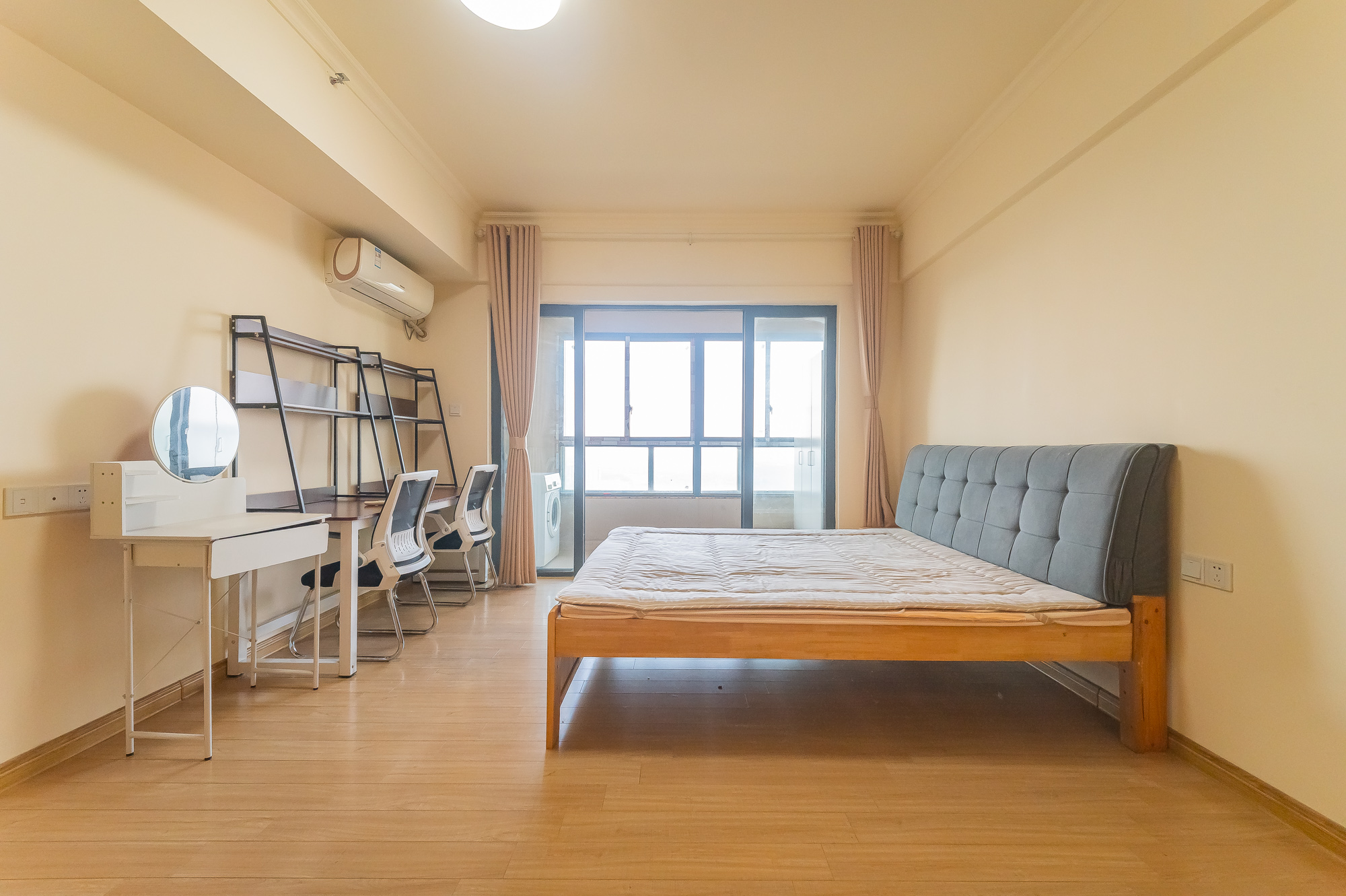 碧桂园威尼斯城 1室1厅1卫 40.8万 碧桂园威尼斯城 1室1厅1卫 40.8万客厅