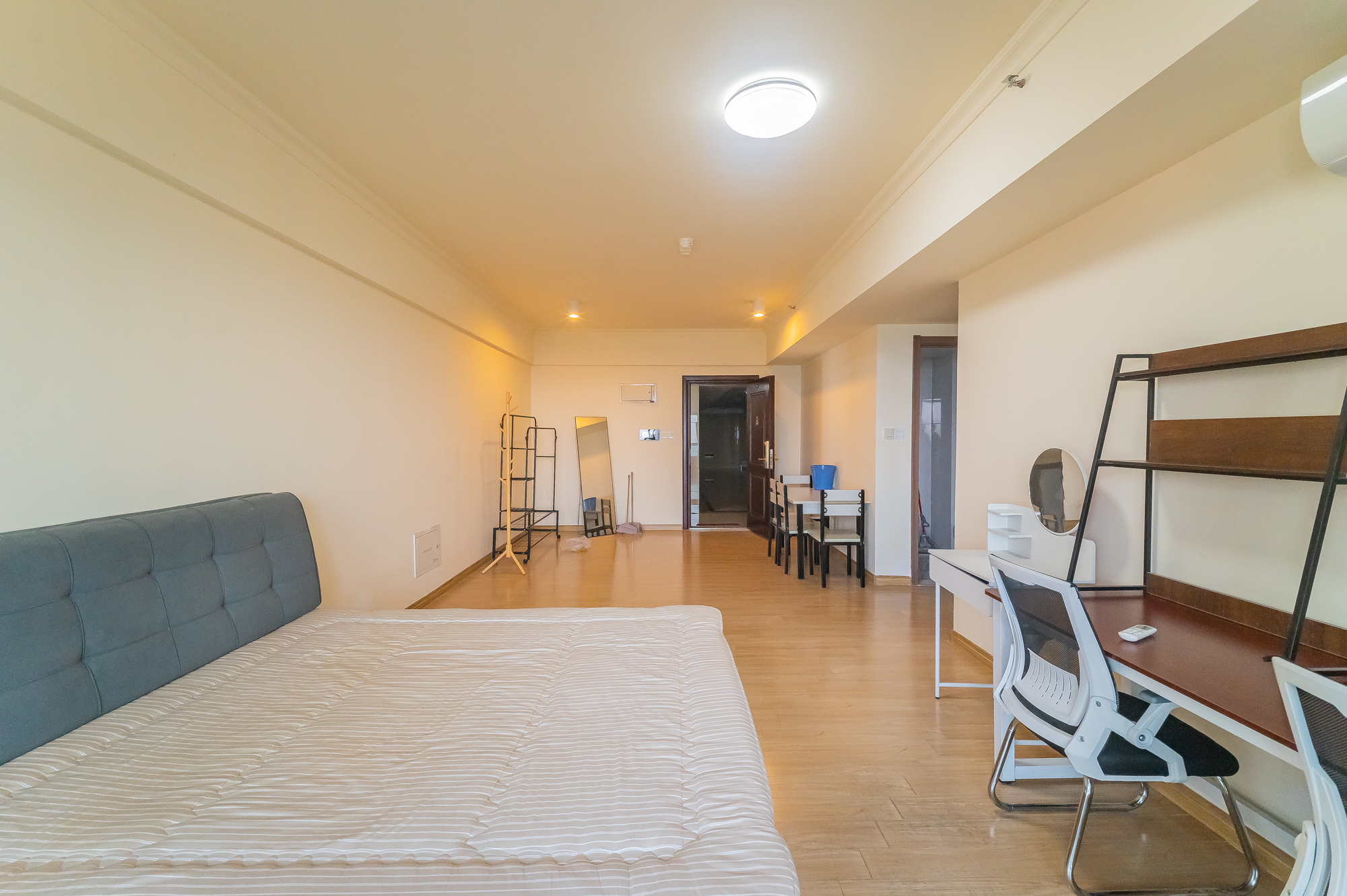 碧桂园威尼斯城 1室1厅1卫 40.8万 碧桂园威尼斯城 1室1厅1卫 40.8万客厅