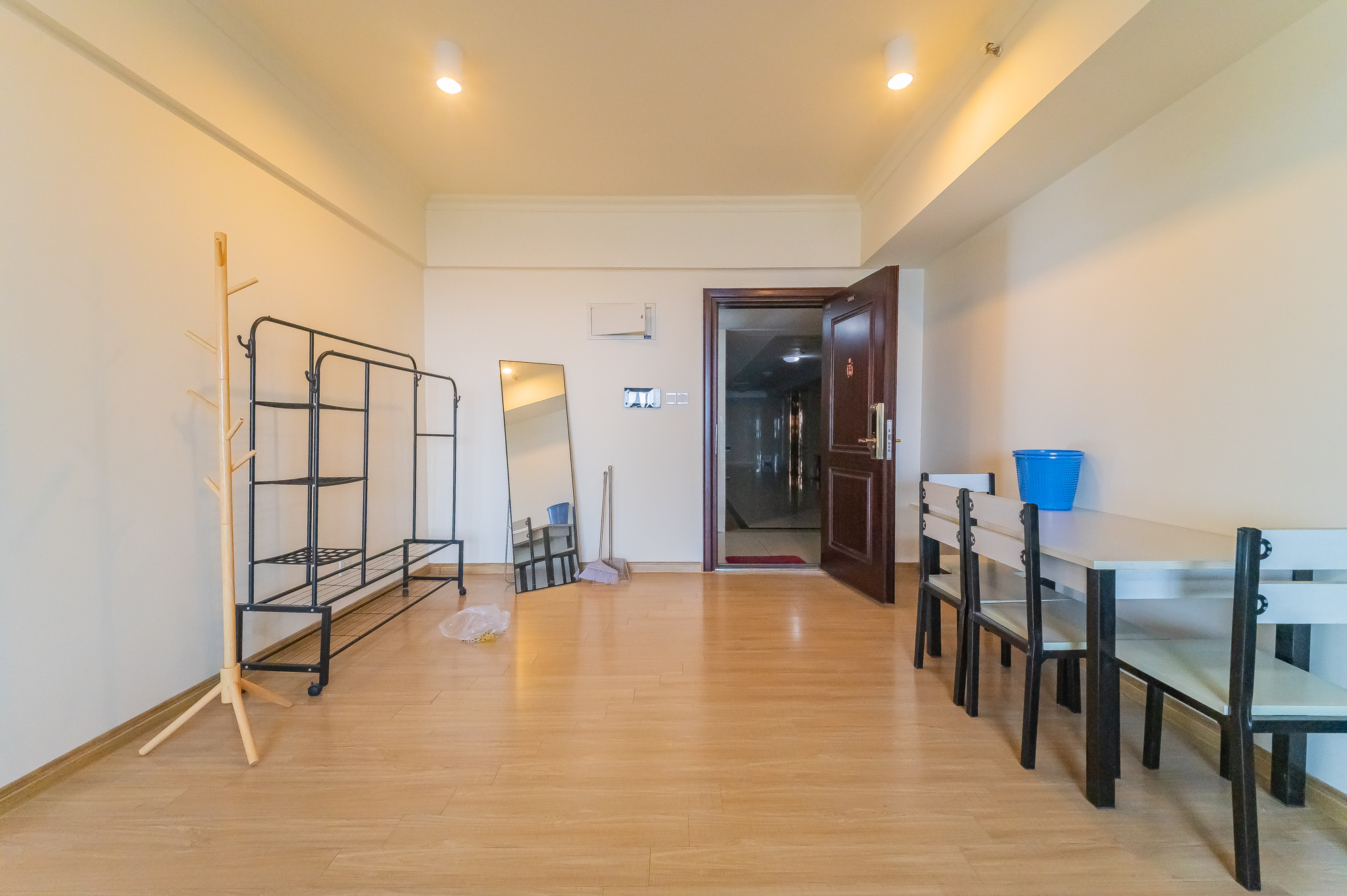 碧桂园威尼斯城 1室1厅1卫 40.8万 碧桂园威尼斯城 1室1厅1卫 40.8万客厅