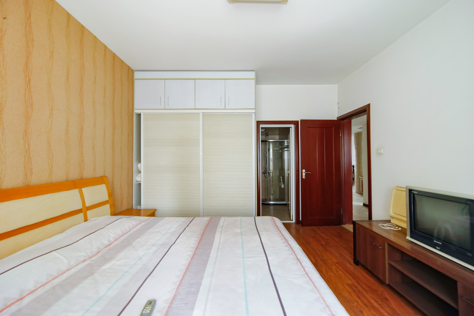 中建桂苑  3室2厅2卫   119.80万卧室