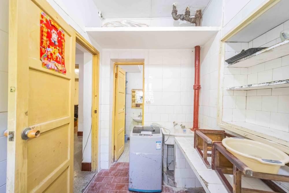 向東園社區(qū)(南湖路國(guó)稅局宿舍)  2室1廳1衛(wèi)   50.50萬(wàn)