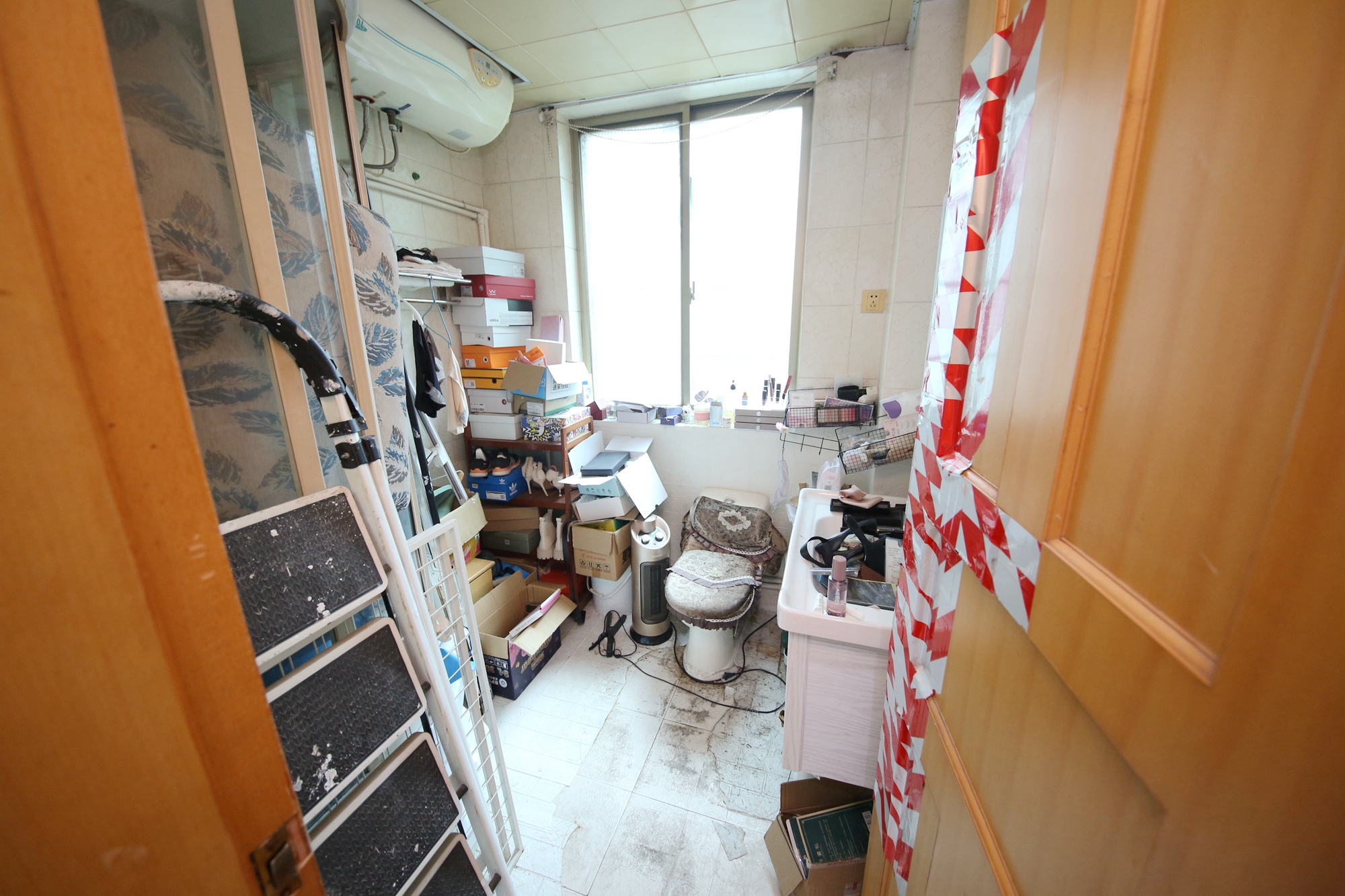 锦泰家园（锦泰商务大厦）  3室2厅1卫   83.00万卫生间