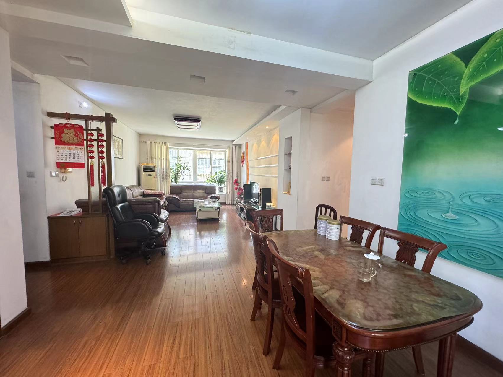 珠江丽园 4室2厅2卫 55.0万 珠江丽园 4室2厅2卫 55.0万室内图