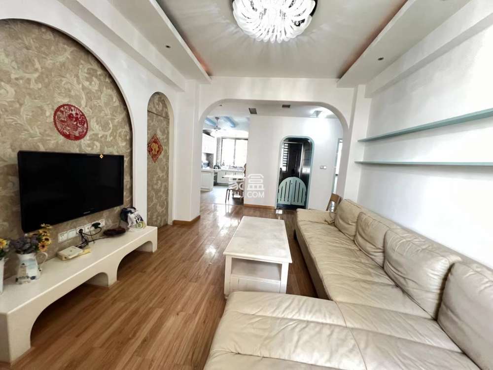 天泉一品  3室2厅1卫   55.00万