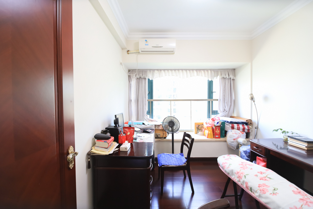 恒大城  3室2厅1卫    76.0万 恒大城  3室2厅1卫    76.0万其他