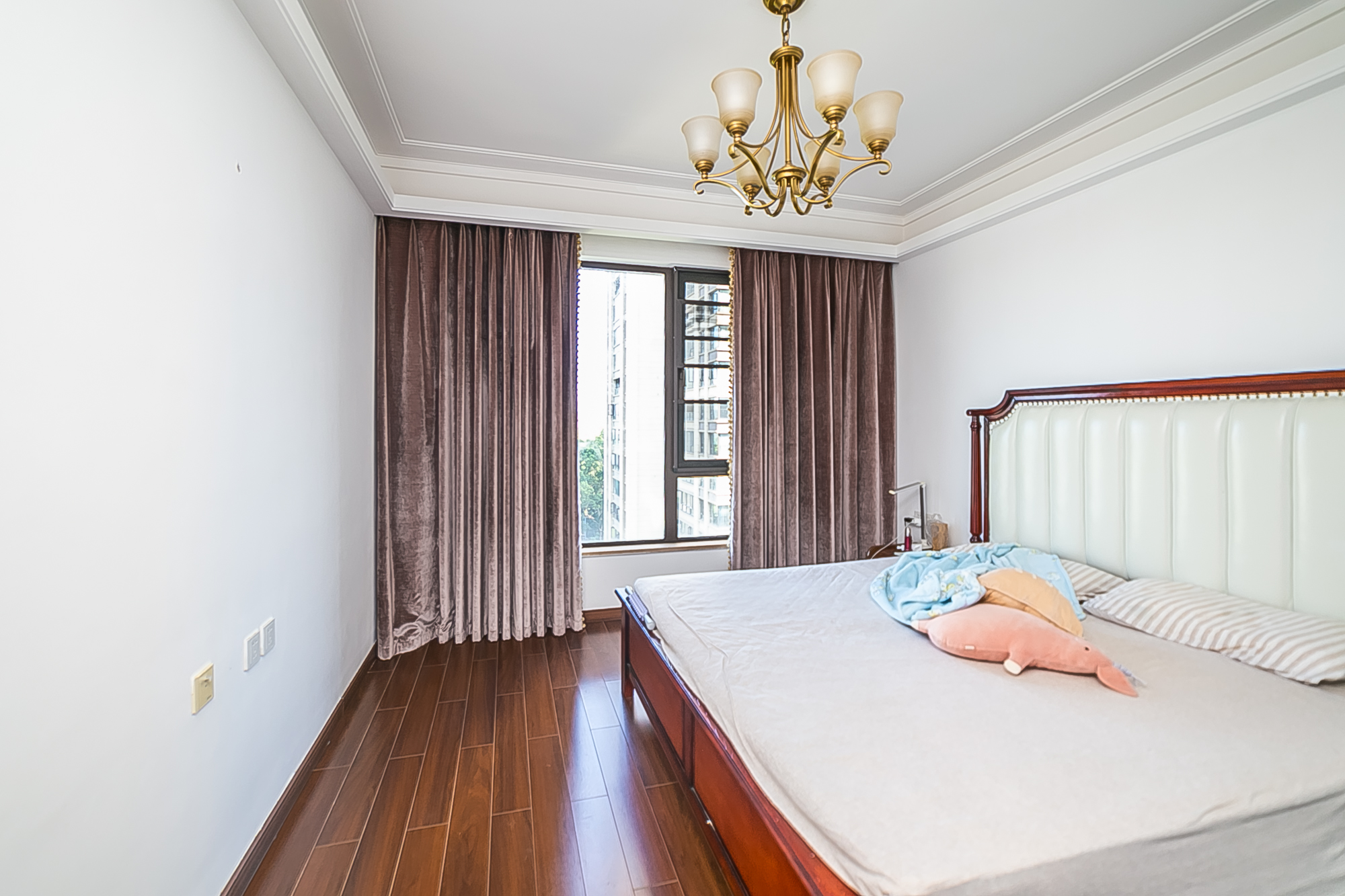 万科紫台 3室2厅2卫 268.0万 万科紫台 3室2厅2卫 268.0万卧室