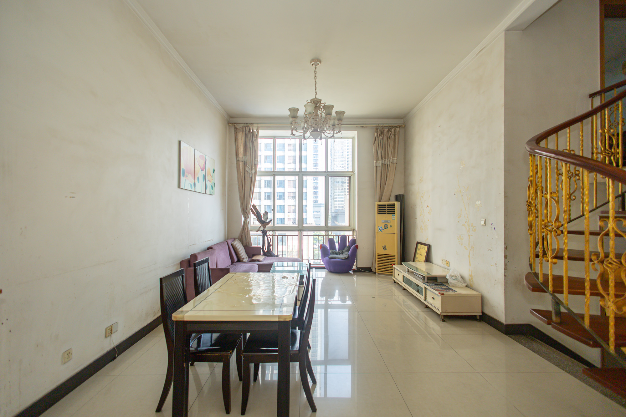 领秀星城(领秀新城) 3室2厅1卫 68.0万 领秀星城(领秀新城) 3室2厅1卫 68.0万客厅