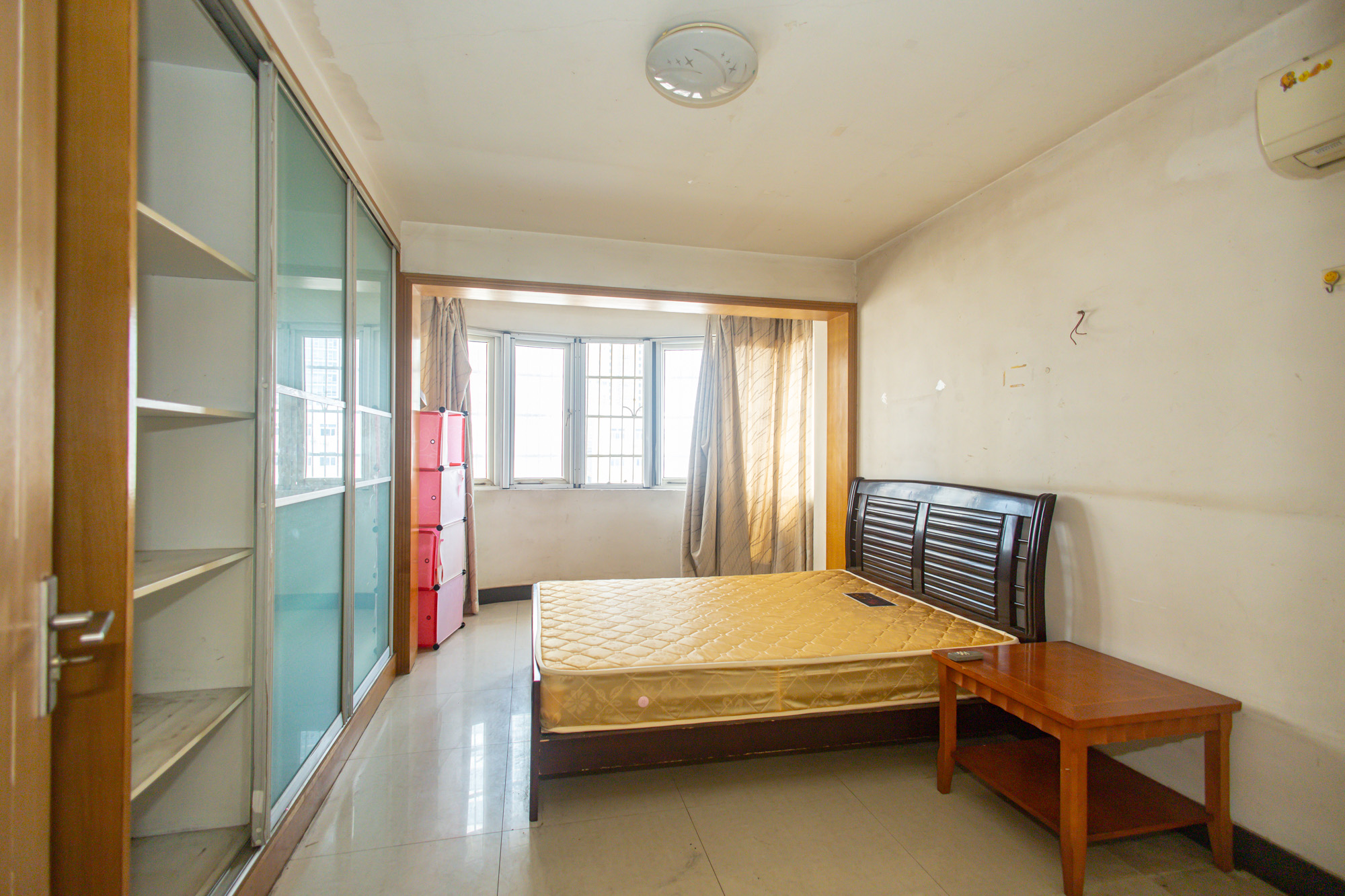 领秀星城(领秀新城) 3室2厅1卫 68.0万 领秀星城(领秀新城) 3室2厅1卫 68.0万卧室