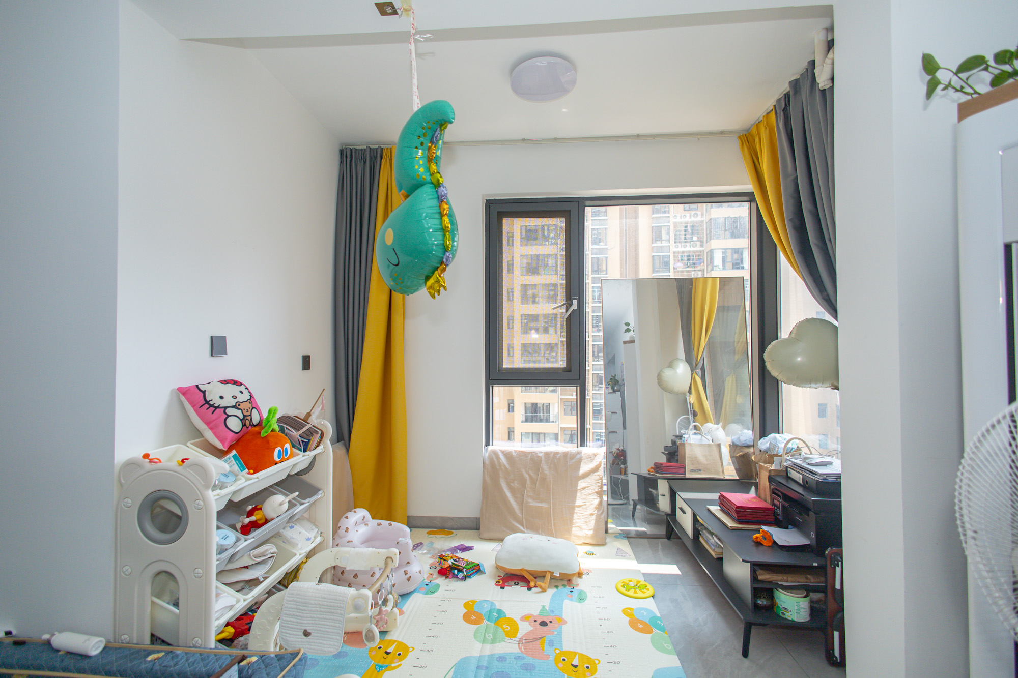 楚天世纪城西苑 3室2厅2卫 99.8万 楚天世纪城西苑 3室2厅2卫 99.8万阳台