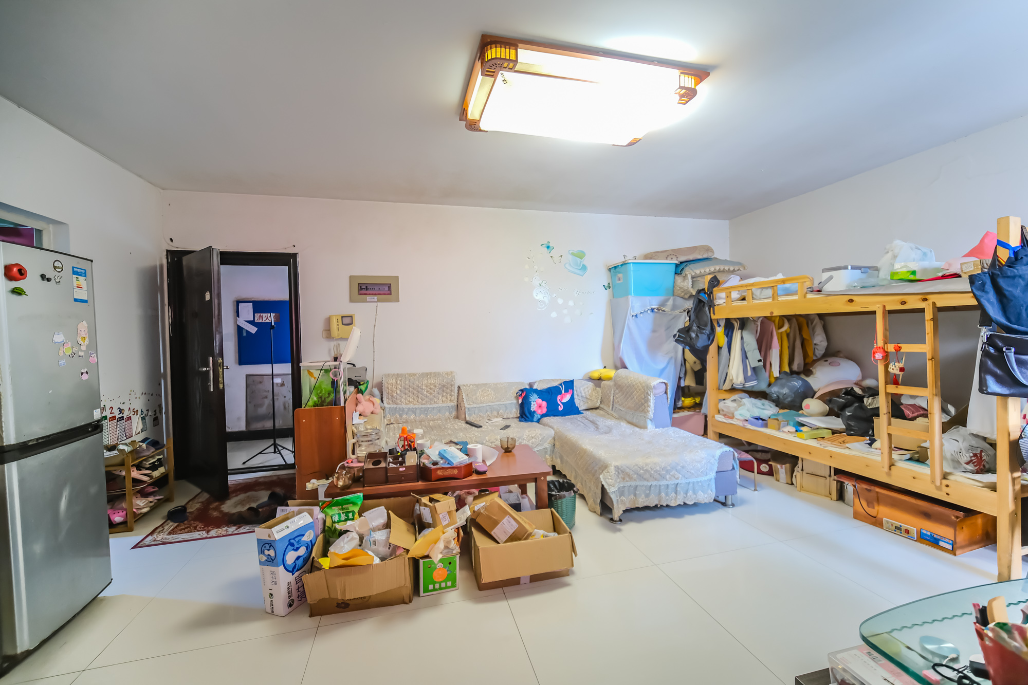 晶华美地  1室2厅1卫    46.8万 晶华美地  1室2厅1卫    46.8万客厅