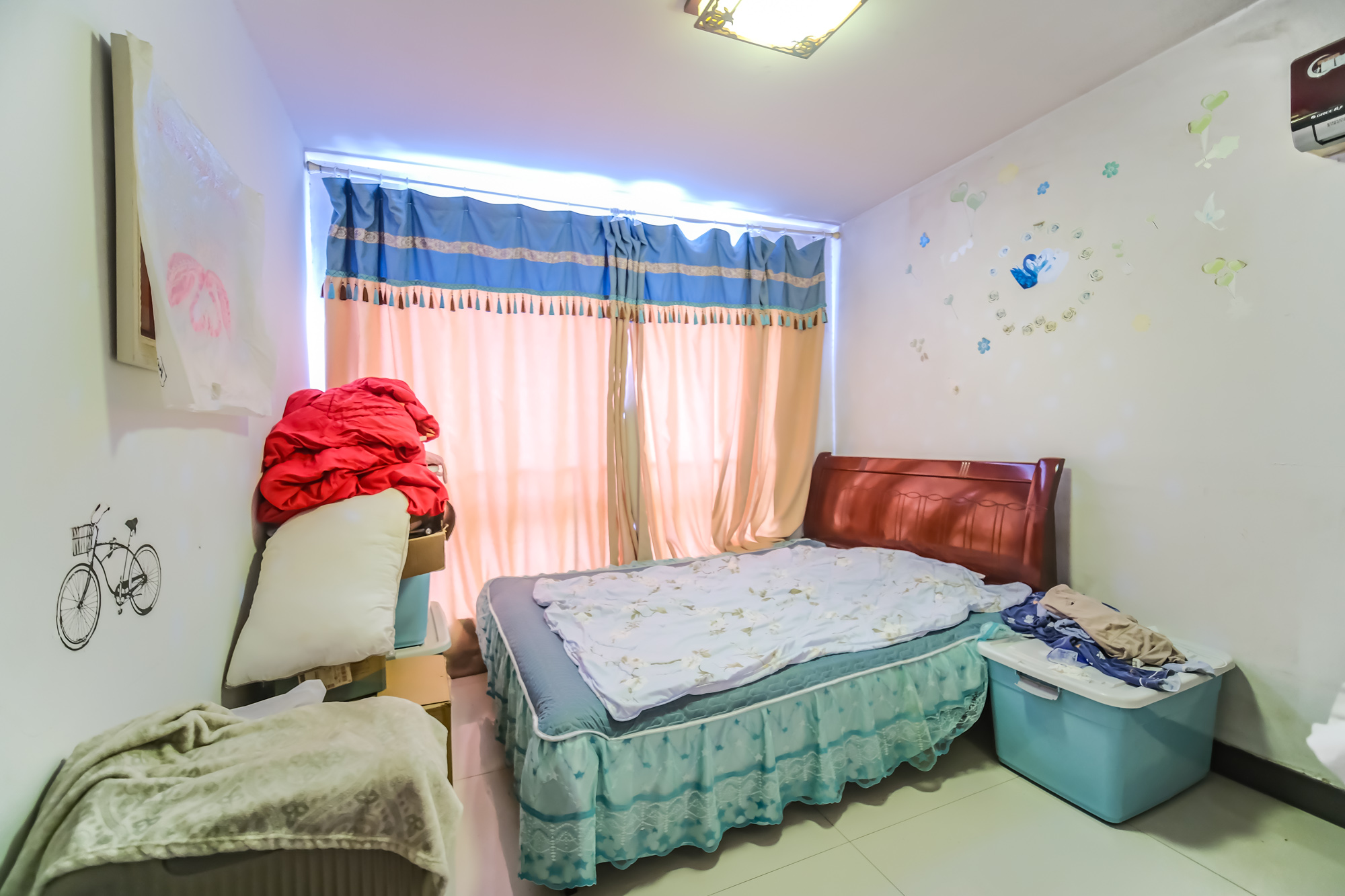 晶华美地  1室2厅1卫    46.8万 晶华美地  1室2厅1卫    46.8万卧室