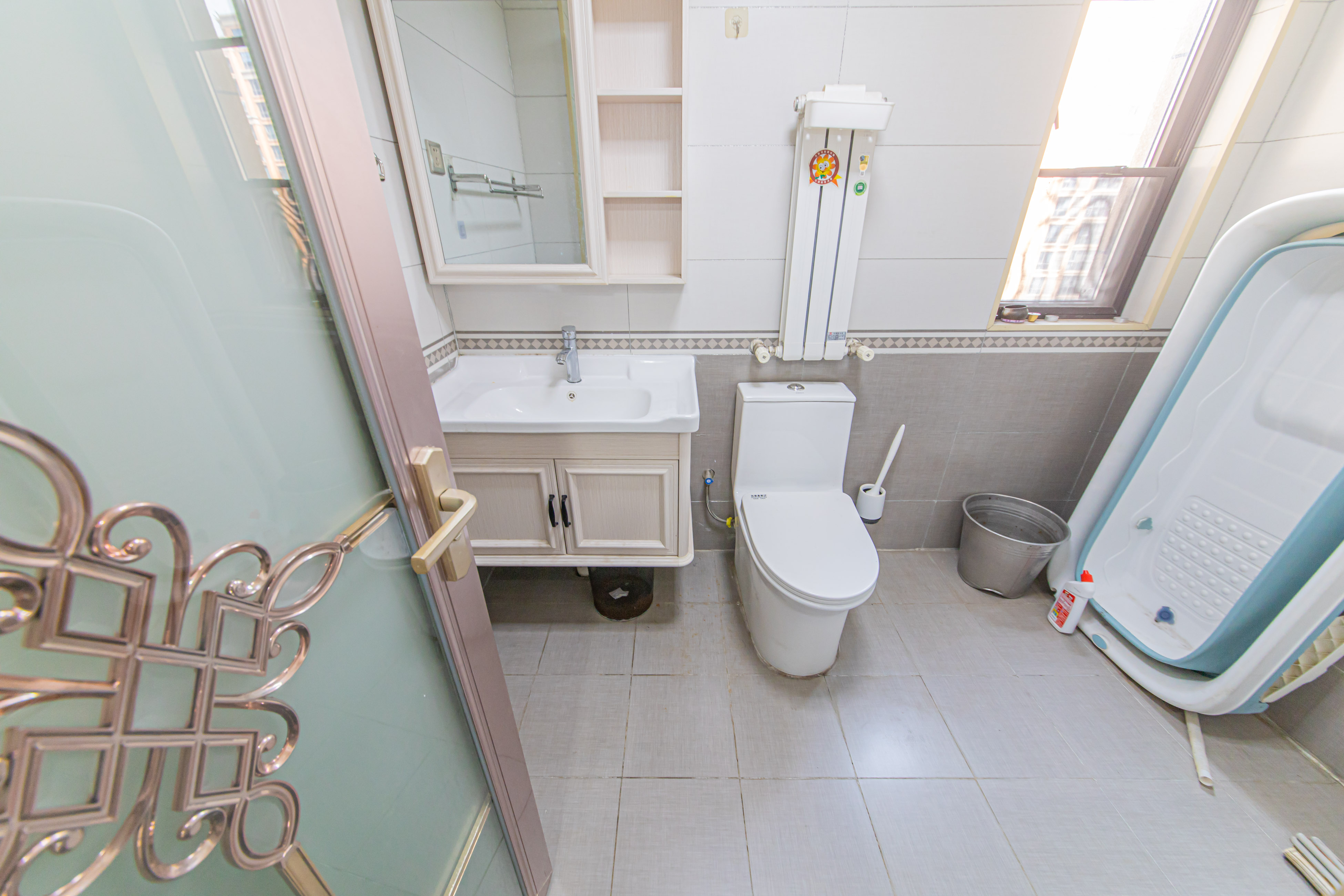 鑫远悦城(鑫远悦时代)  4室2厅2卫    148.0万 鑫远悦城(鑫远悦时代)  4室2厅2卫    148.0万卫生间