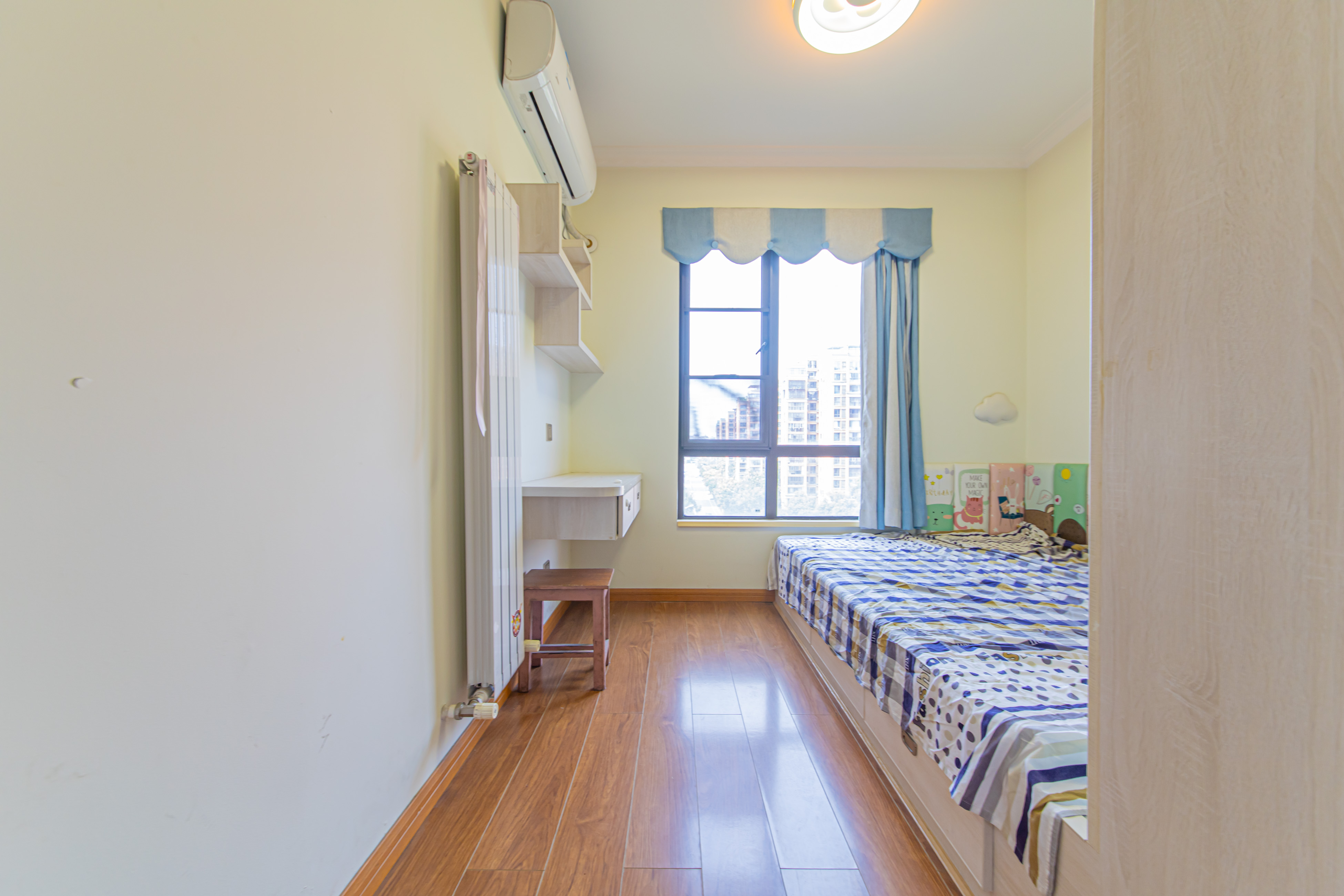 鑫远悦城(鑫远悦时代)  4室2厅2卫    148.0万 鑫远悦城(鑫远悦时代)  4室2厅2卫    148.0万卧室