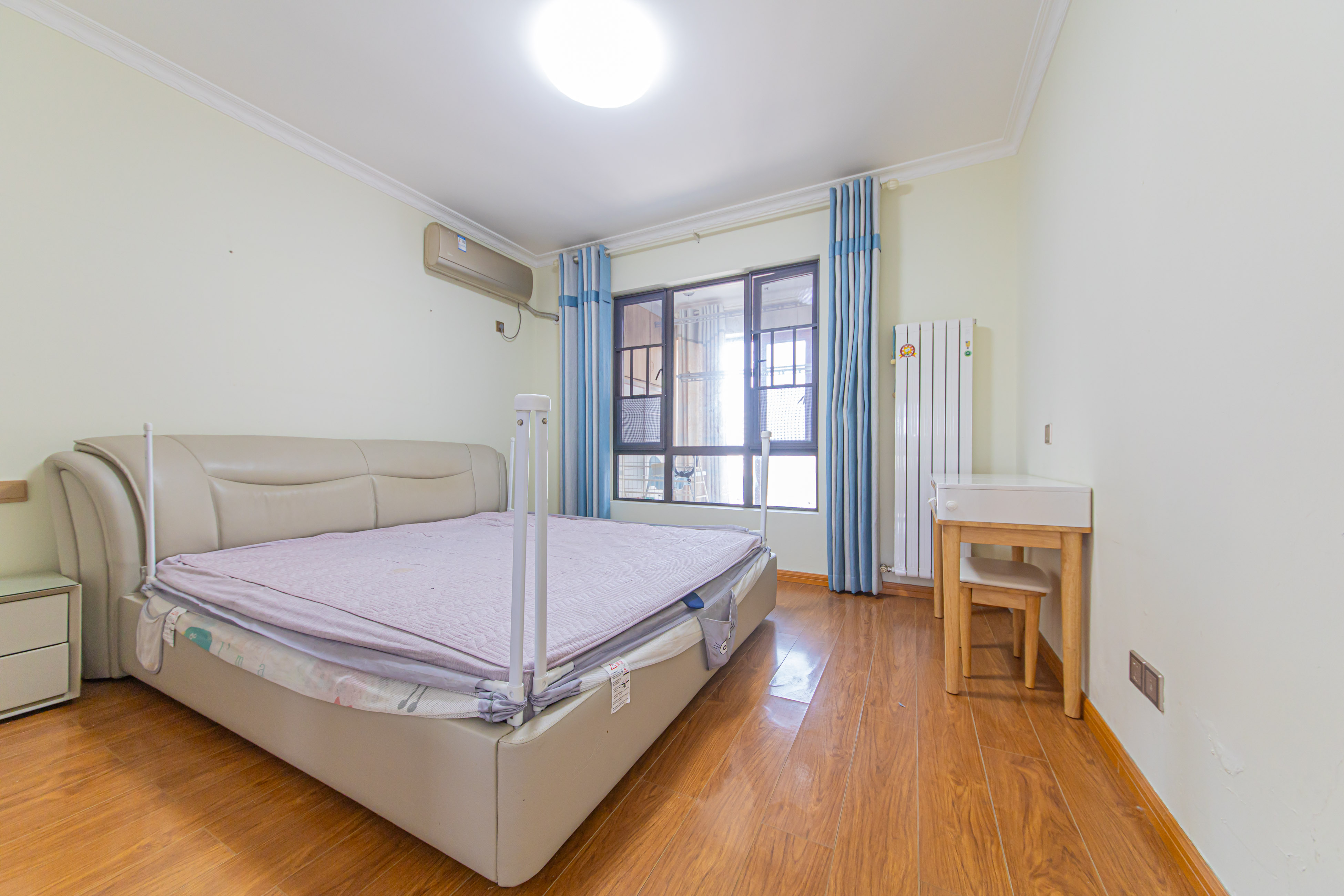 鑫远悦城(鑫远悦时代)  4室2厅2卫    148.0万 鑫远悦城(鑫远悦时代)  4室2厅2卫    148.0万卧室