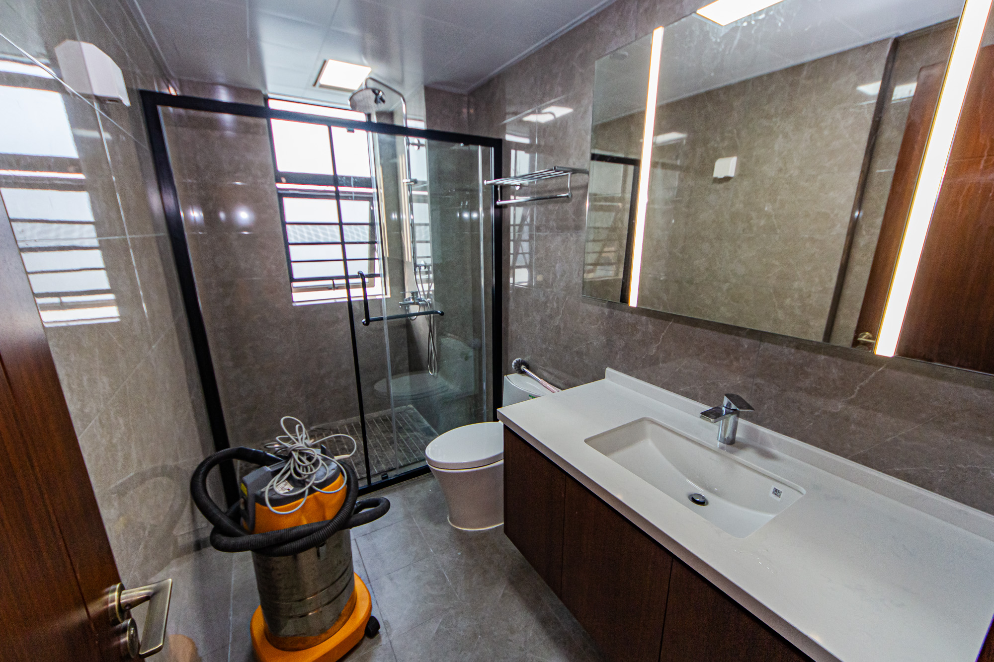 北辰瀚江府 4室2厅2卫 455.0万 北辰瀚江府 4室2厅2卫 455.0万卫生间