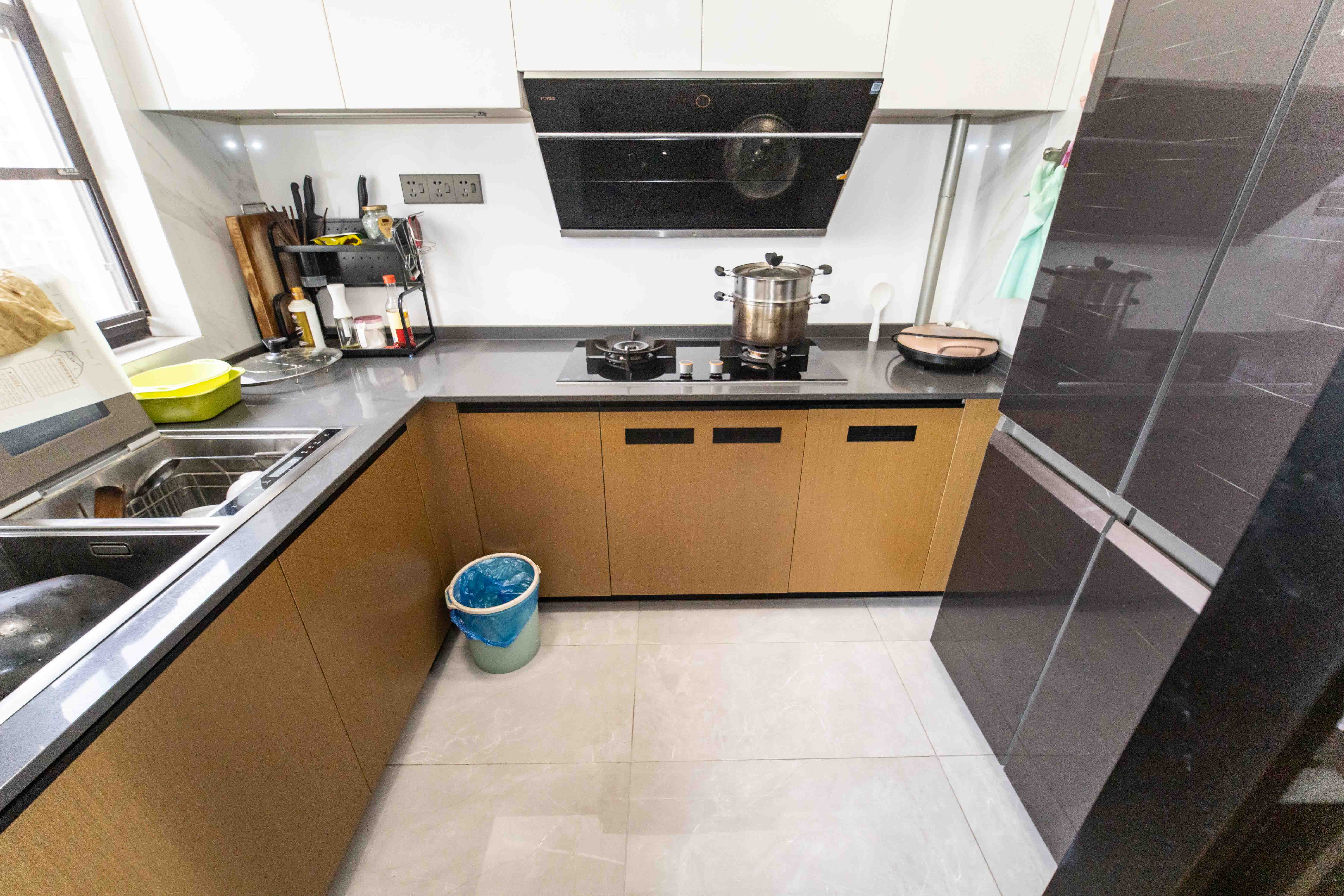 万科金域蓝湾 4室2厅2卫 210.0万 万科金域蓝湾 4室2厅2卫 210.0万厨房