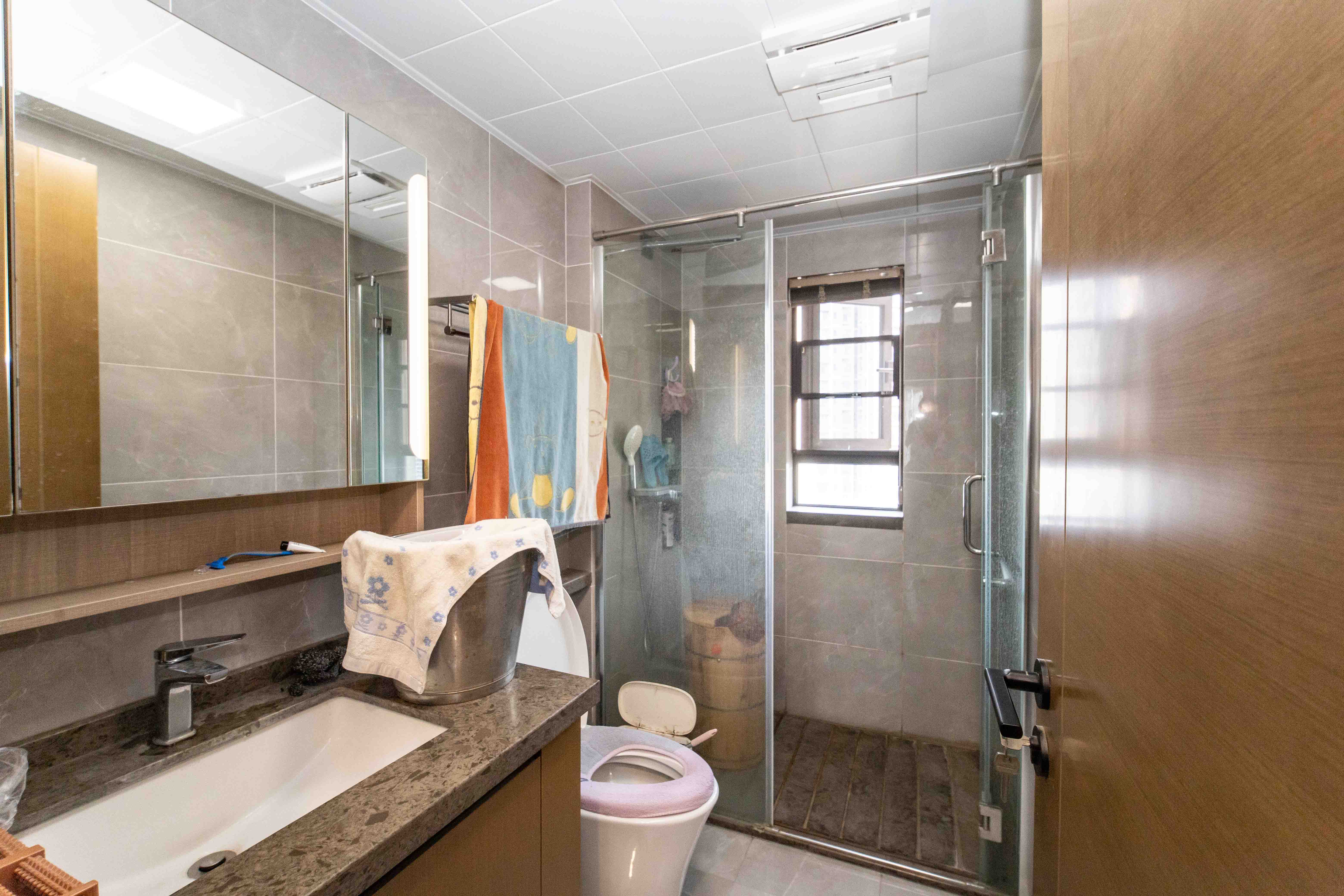 万科金域蓝湾 4室2厅2卫 210.0万 万科金域蓝湾 4室2厅2卫 210.0万卫生间