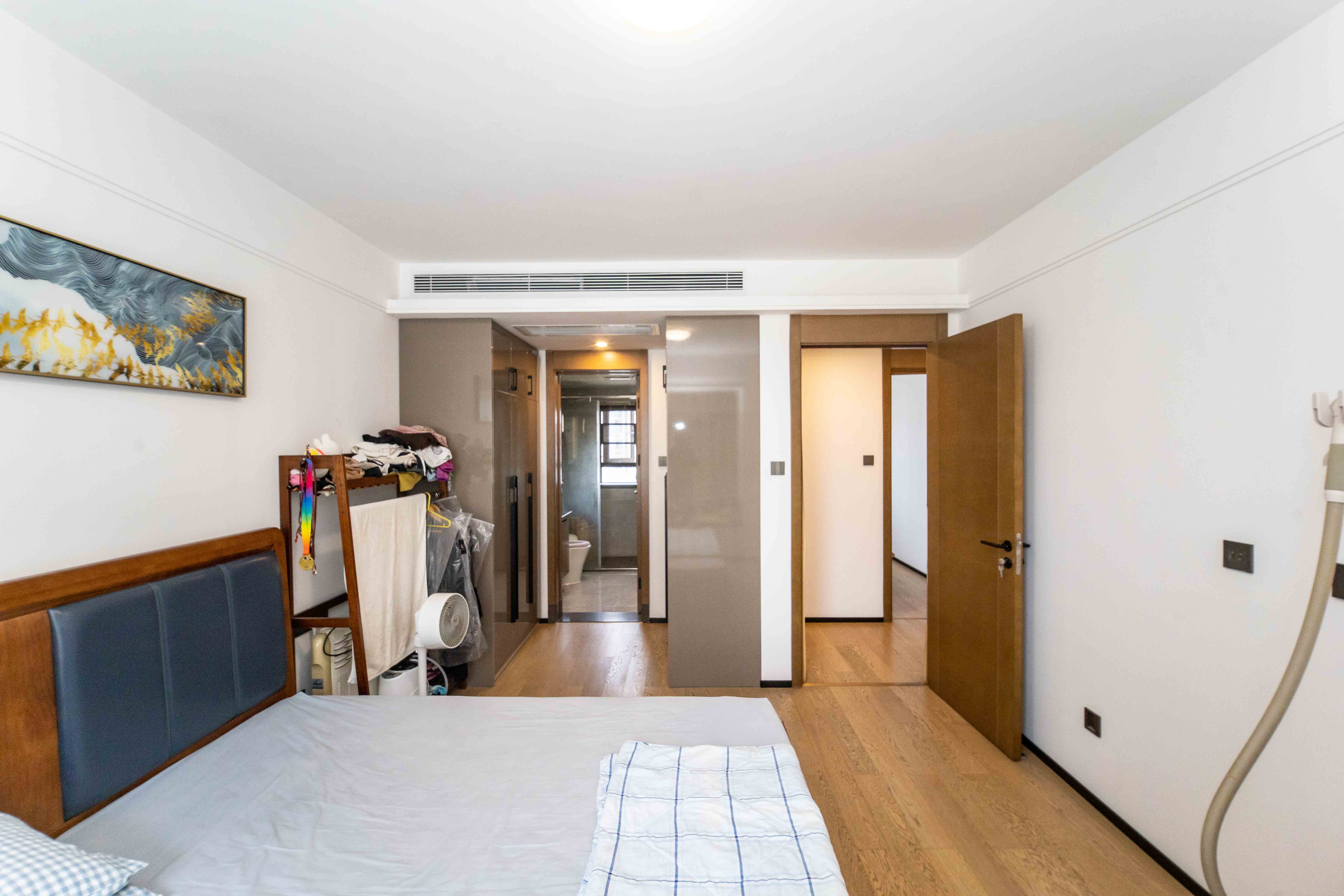 万科金域蓝湾 4室2厅2卫 210.0万 万科金域蓝湾 4室2厅2卫 210.0万卧室