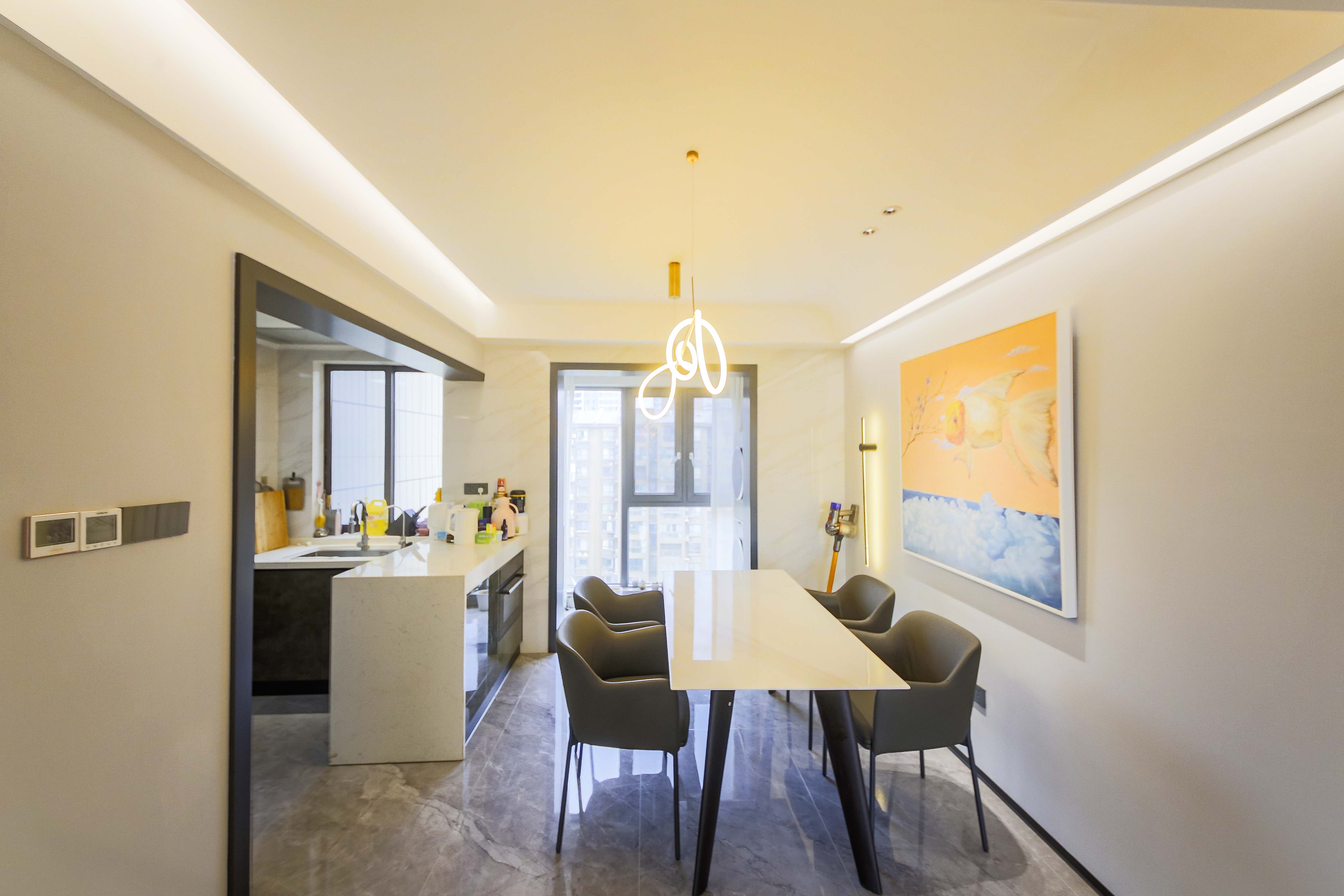 龙湖春江悦茗  4室2厅2卫    238.0万 龙湖春江悦茗  4室2厅2卫    238.0万客厅