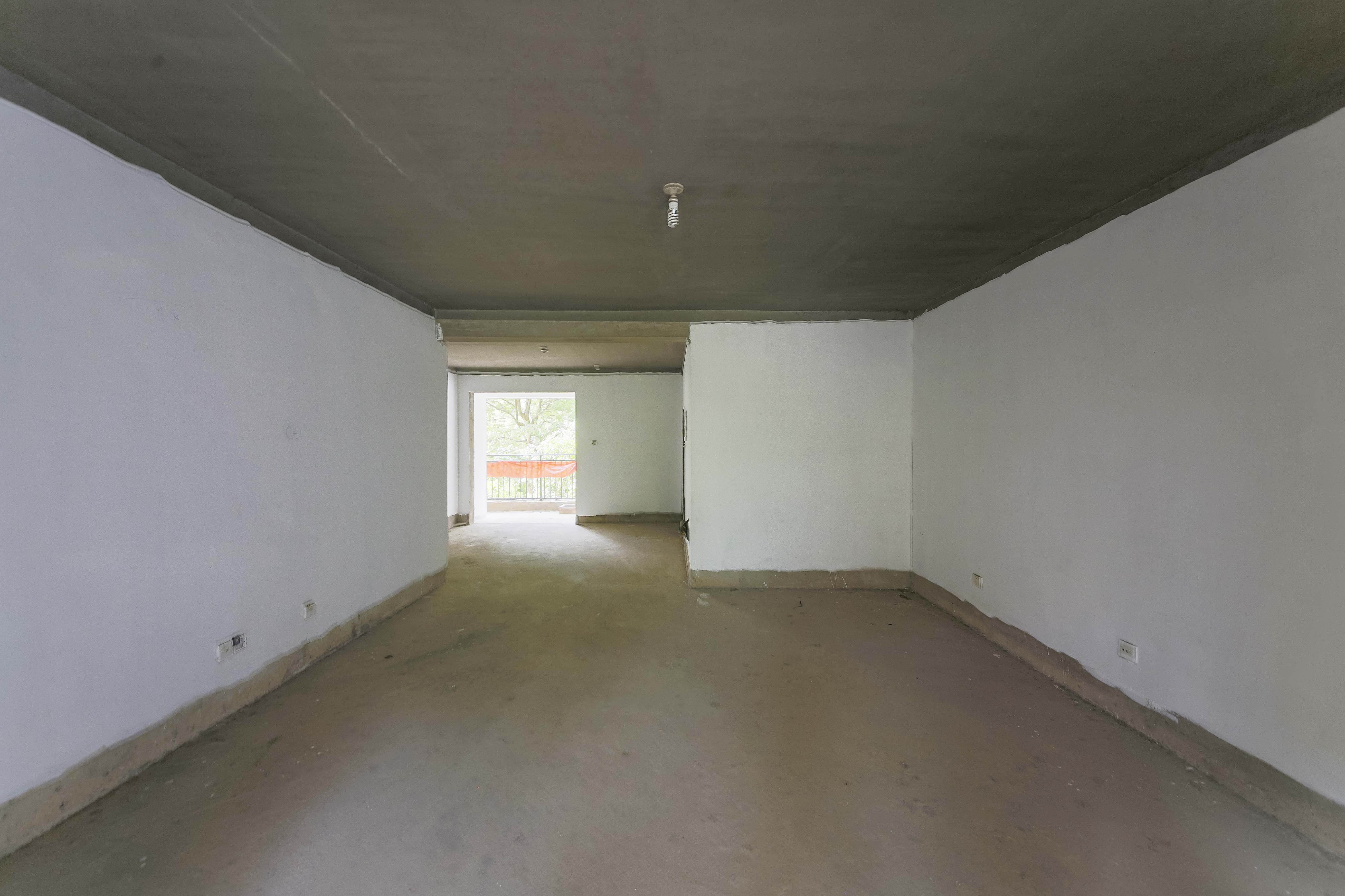 天和家园  4室2厅2卫    125.0万 天和家园  4室2厅2卫    125.0万