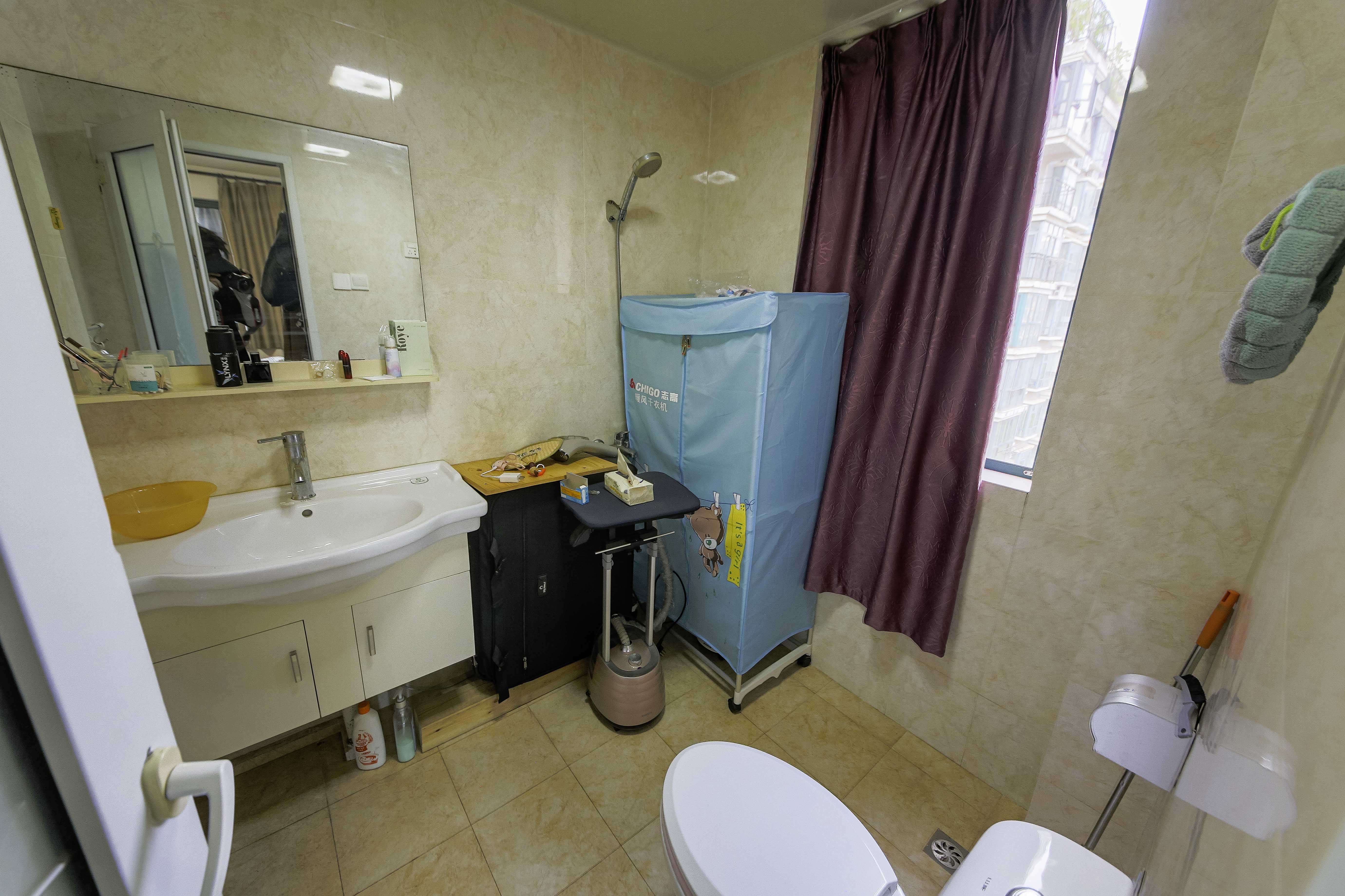 富景园 3室2厅2卫 118.0万 富景园 3室2厅2卫 118.0万卫生间