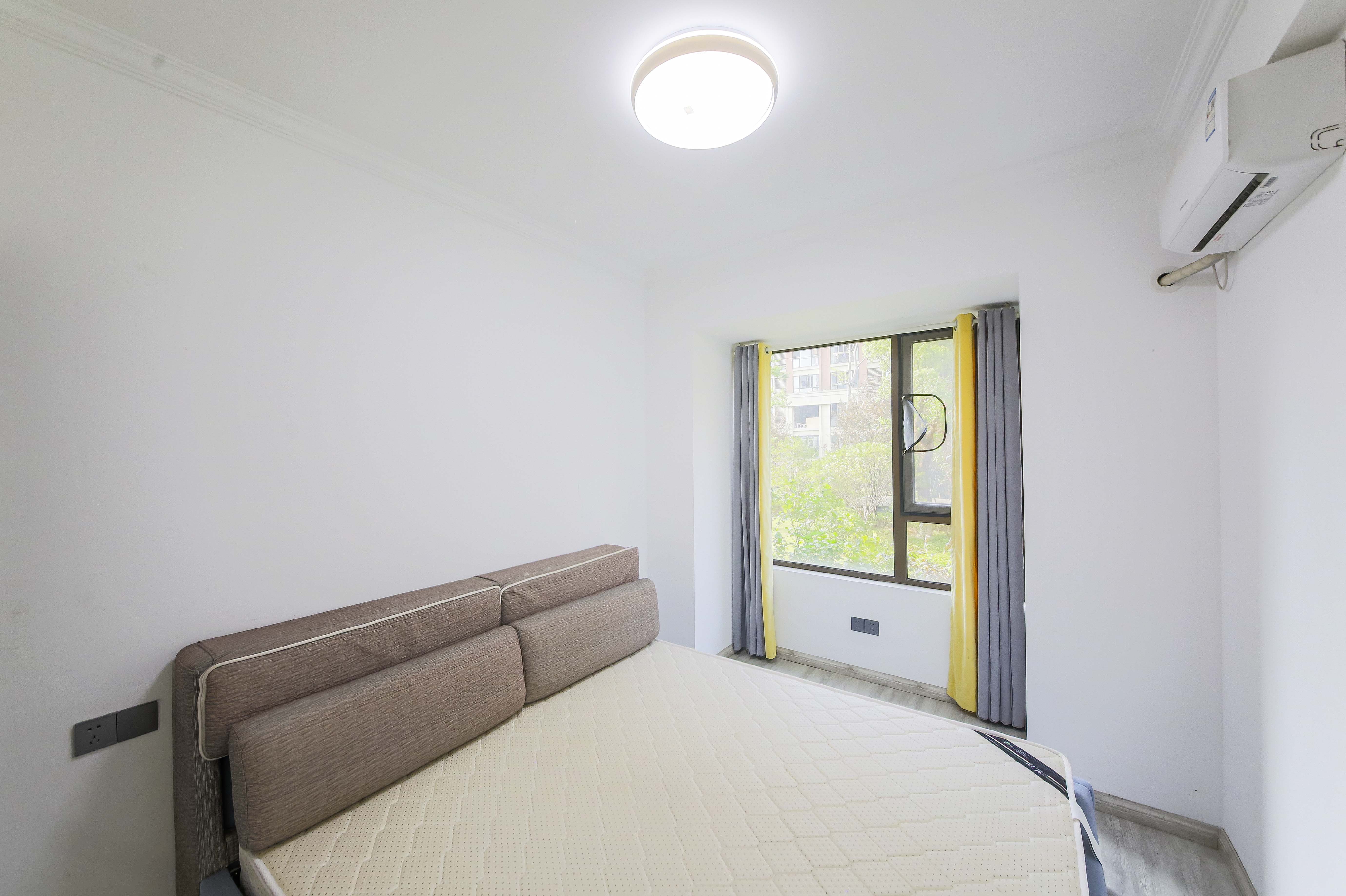 鑫远翡丽郡(鑫远翡丽雅苑)  4室2厅2卫    186.0万 鑫远翡丽郡(鑫远翡丽雅苑)  4室2厅2卫    186.0万卧室