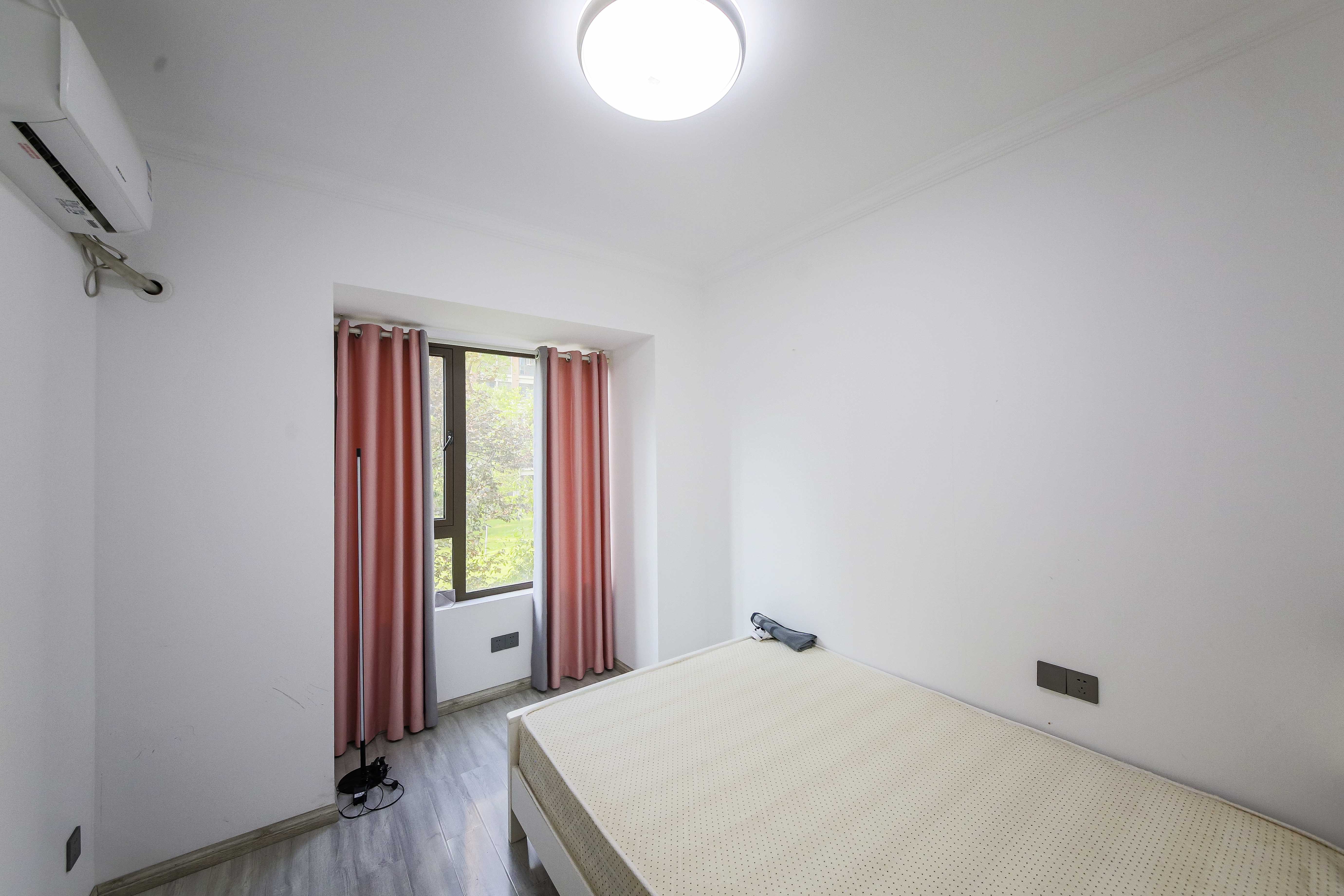 鑫远翡丽郡(鑫远翡丽雅苑)  4室2厅2卫    186.0万 鑫远翡丽郡(鑫远翡丽雅苑)  4室2厅2卫    186.0万卧室