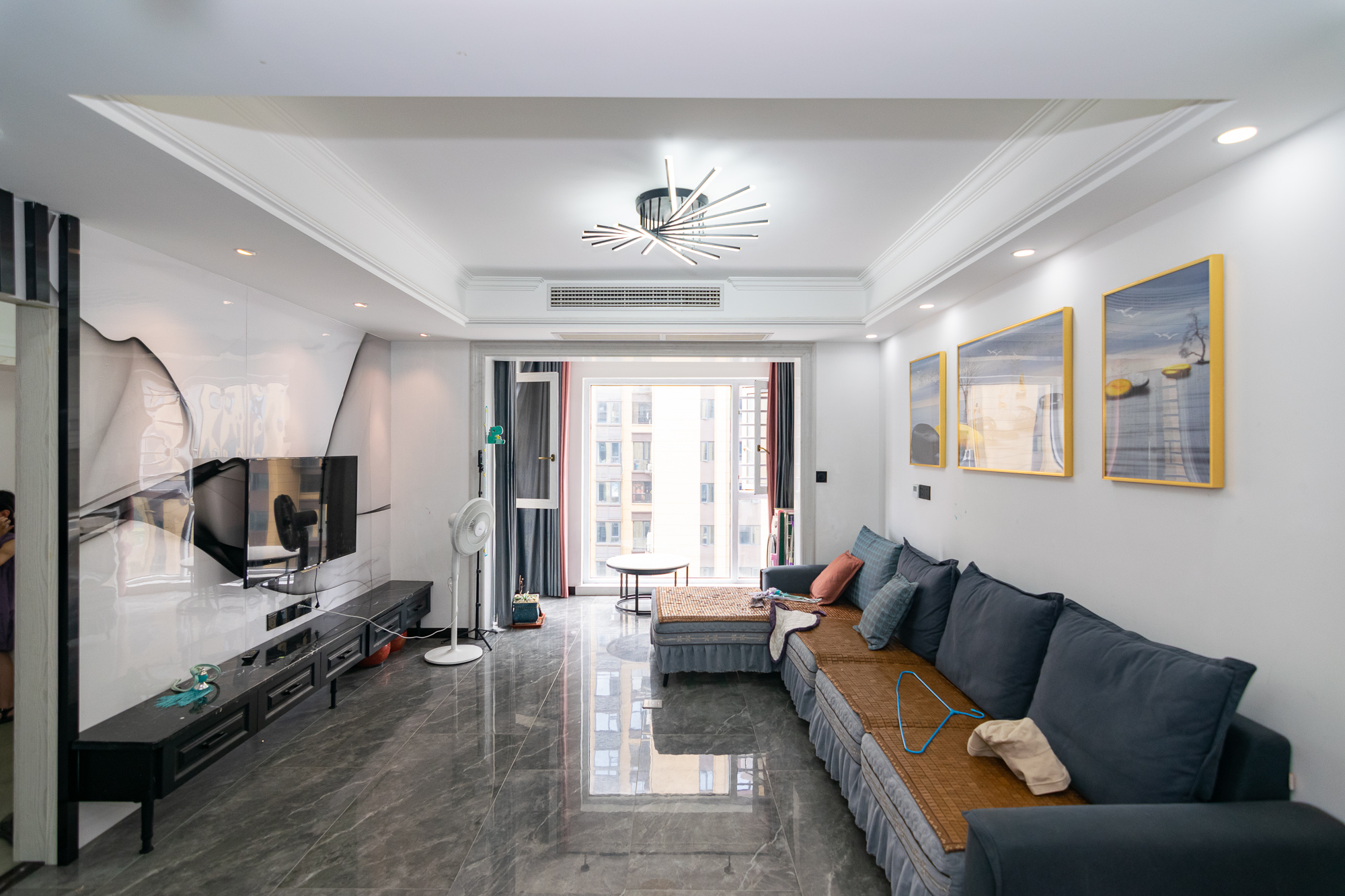 澳海谷山府 4室2厅2卫 132.0万 澳海谷山府 4室2厅2卫 132.0万客厅