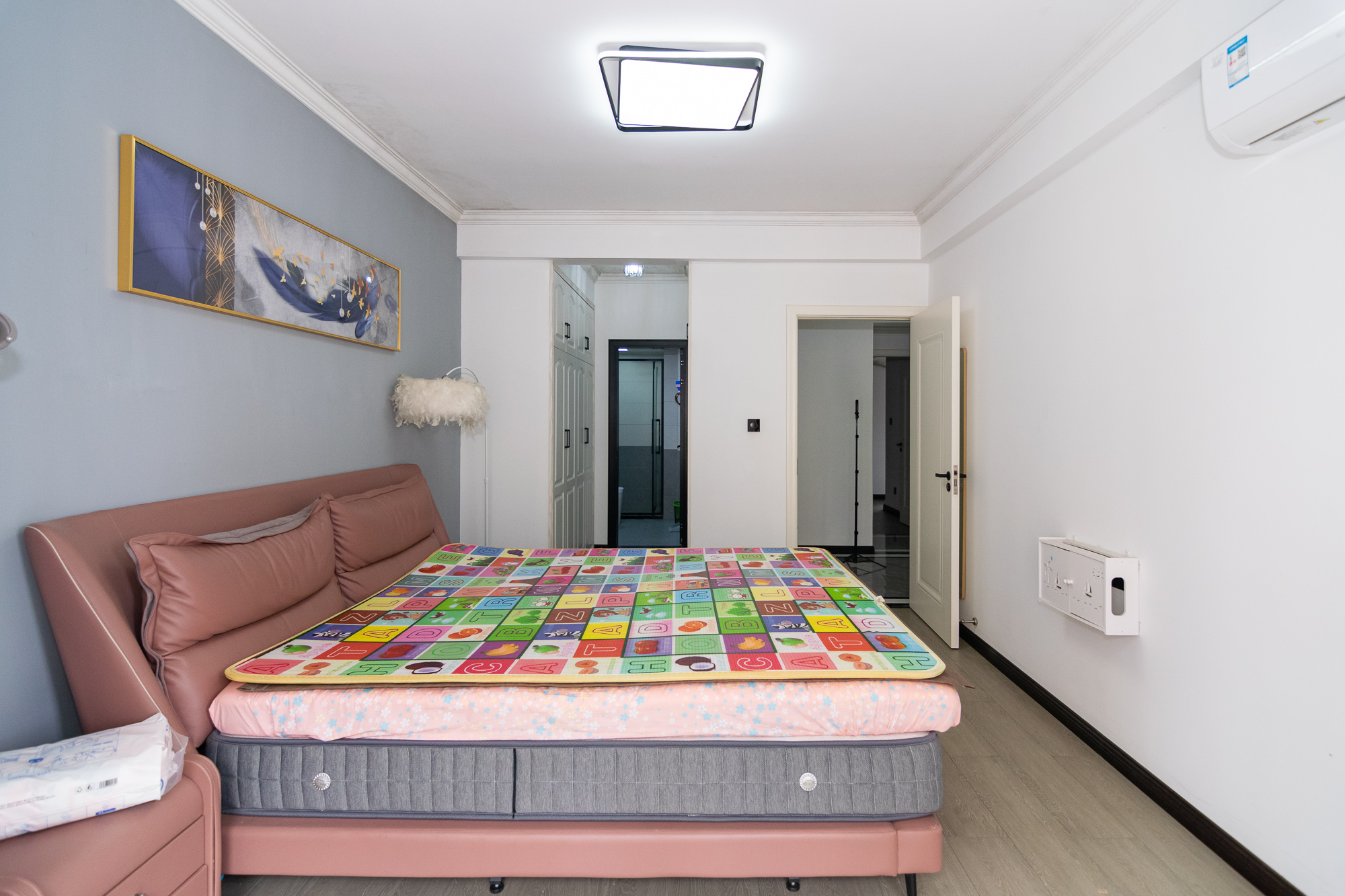 澳海谷山府 4室2厅2卫 132.0万 澳海谷山府 4室2厅2卫 132.0万卧室