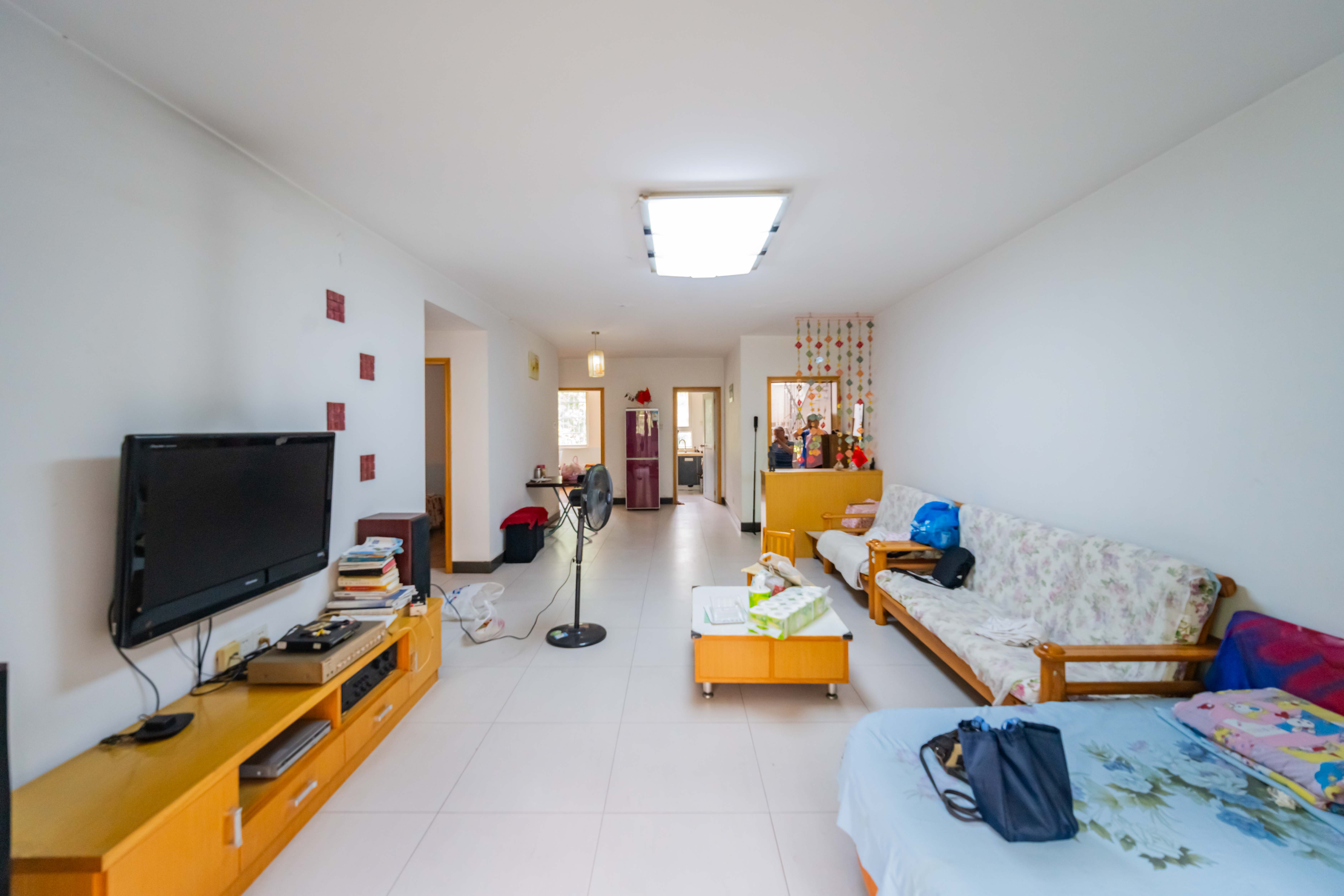 龙吉湾小区(龙瑞尚苑) 3室2厅2卫 49.8万 龙吉湾小区(龙瑞尚苑) 3室2厅2卫 49.8万客厅