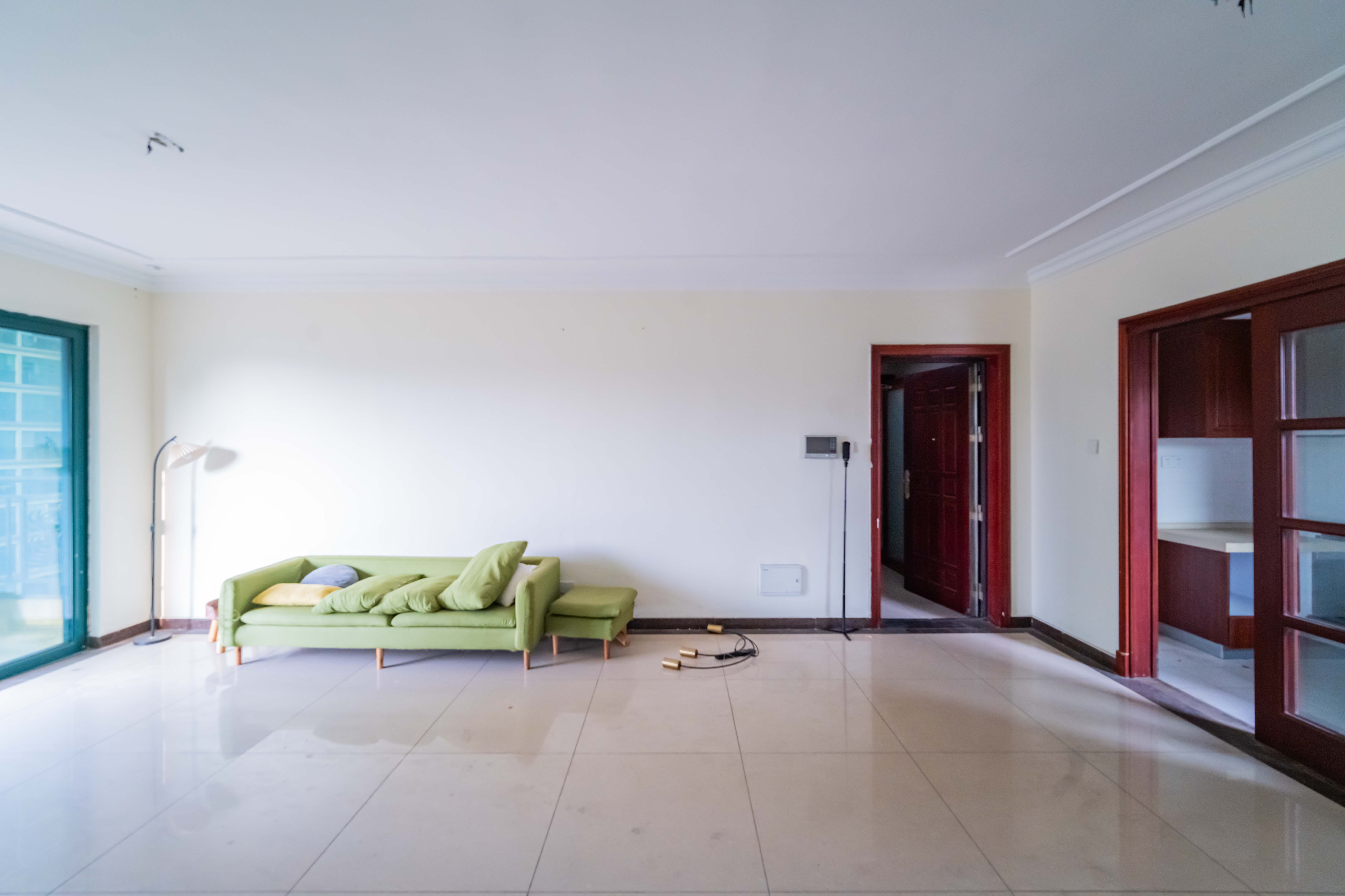 恒大绿洲  3室2厅1卫    110.0万客厅