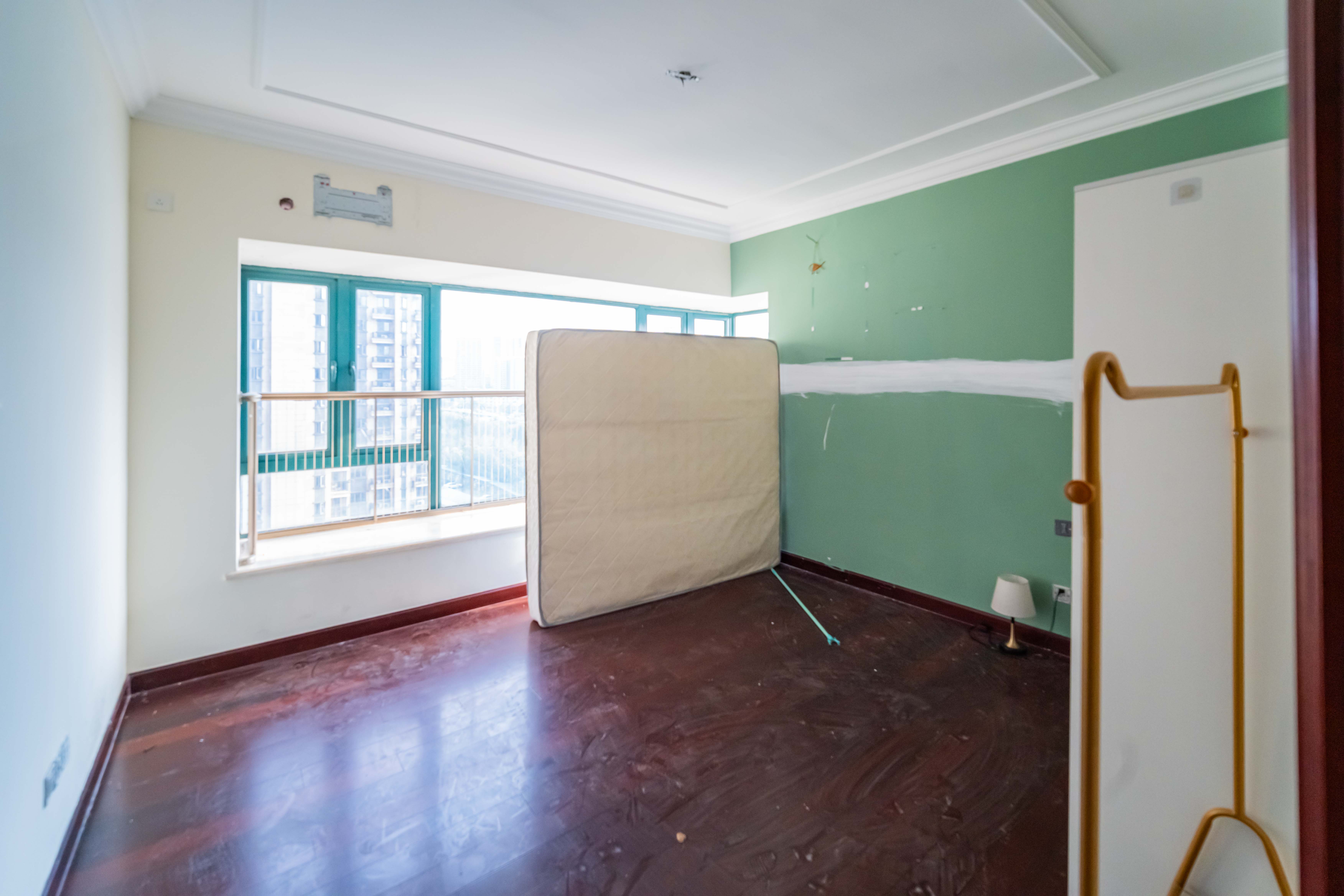 恒大绿洲  3室2厅1卫    110.0万卧室