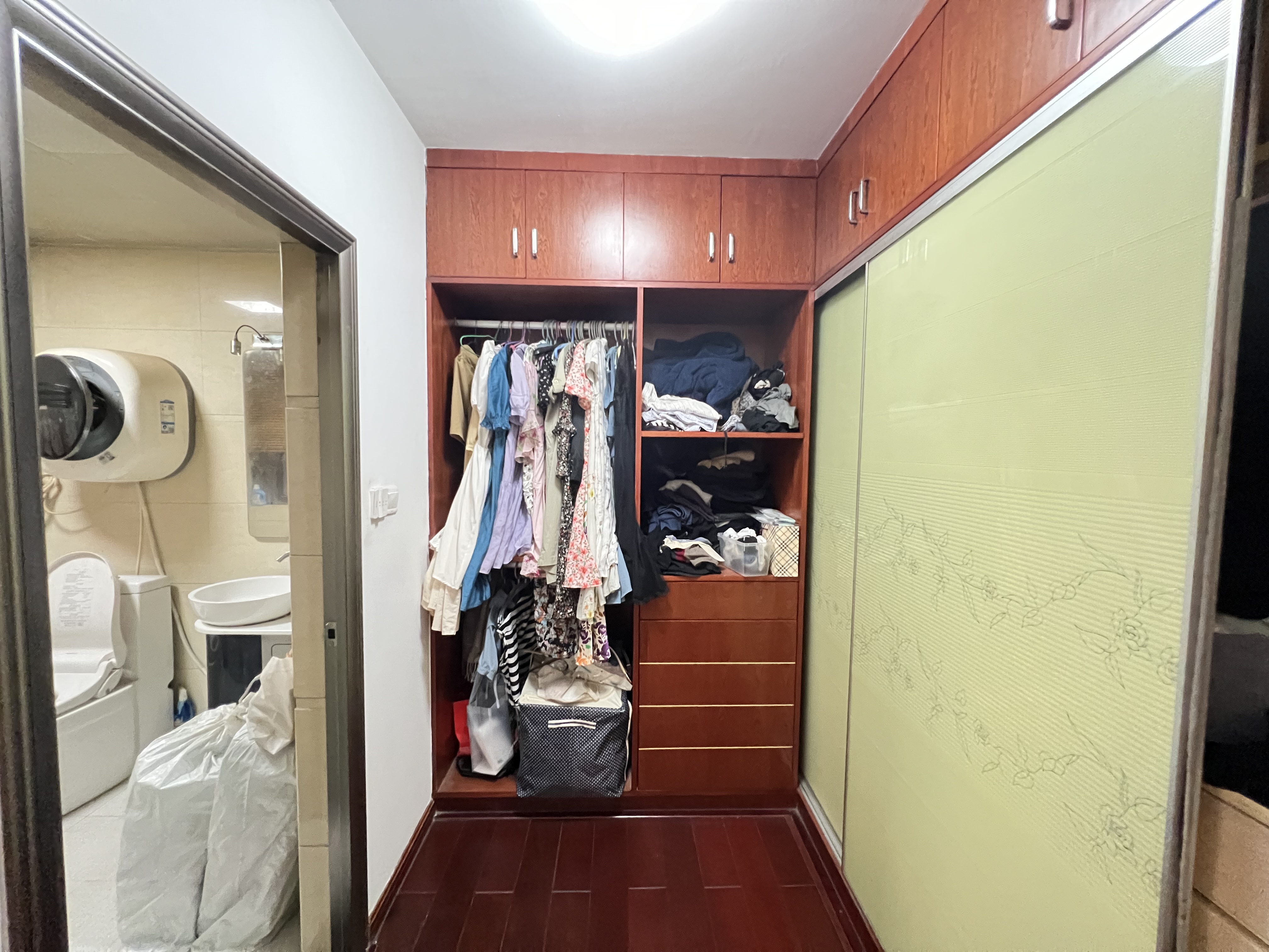 天泉一品 4室2厅2卫 68.8万 天泉一品 4室2厅2卫 68.8万室内图