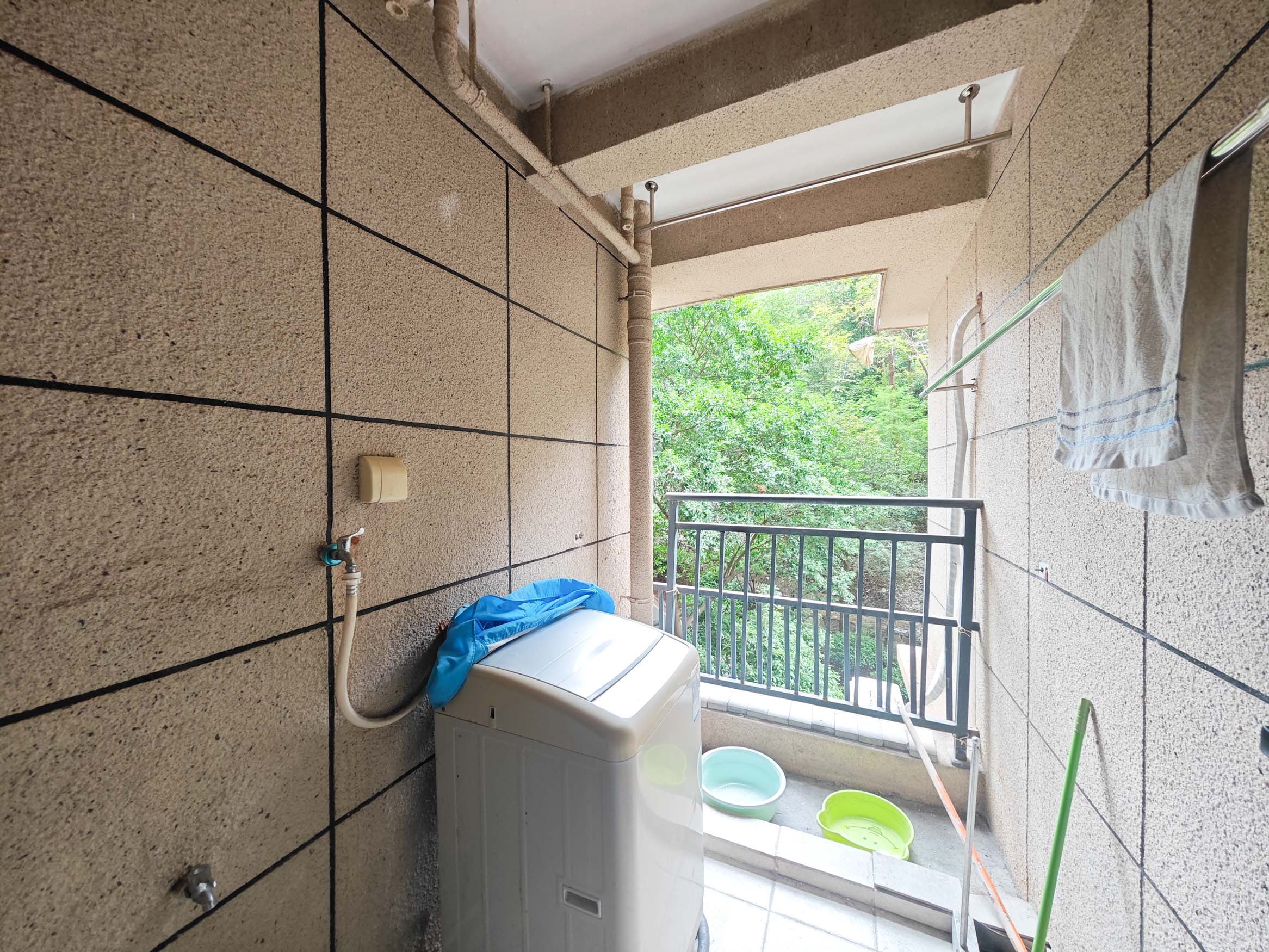 保利城（中航城国际社区、郡原美村）  1室1厅1卫   38.00万阳台
