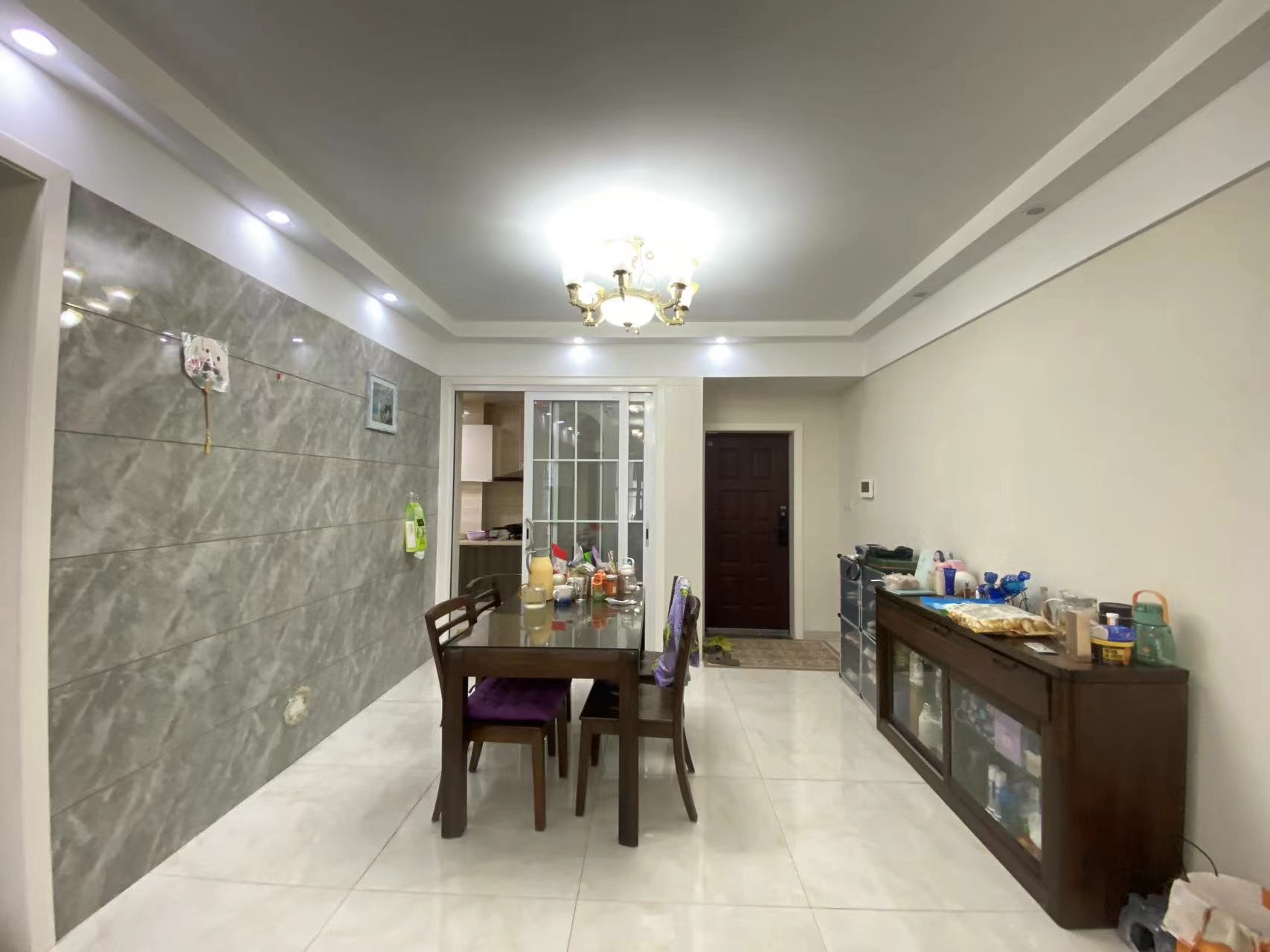 中泰财富湘江 3室2厅1卫 67.5万 中泰财富湘江 3室2厅1卫 67.5万室内图