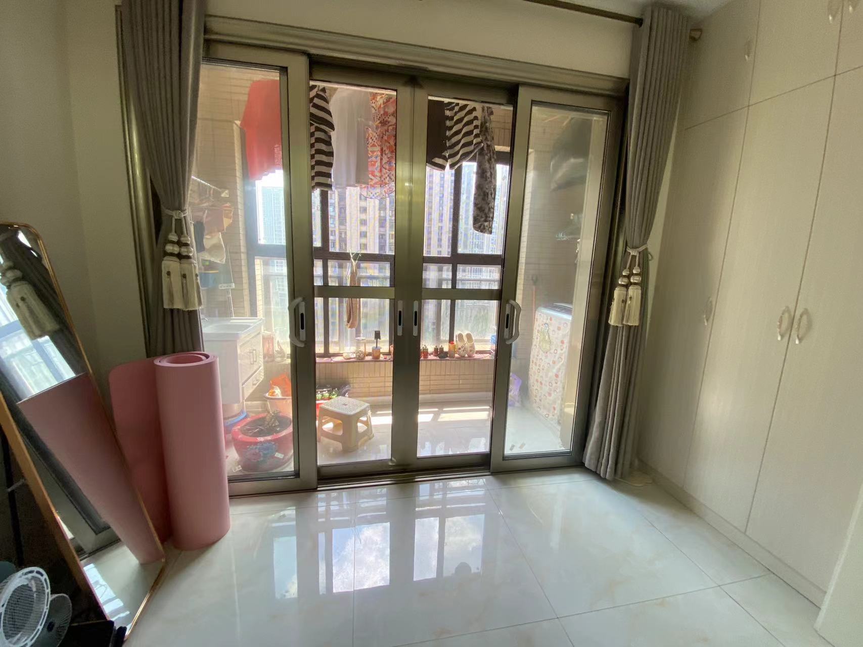 中泰财富湘江 3室2厅1卫 67.5万 中泰财富湘江 3室2厅1卫 67.5万室内图