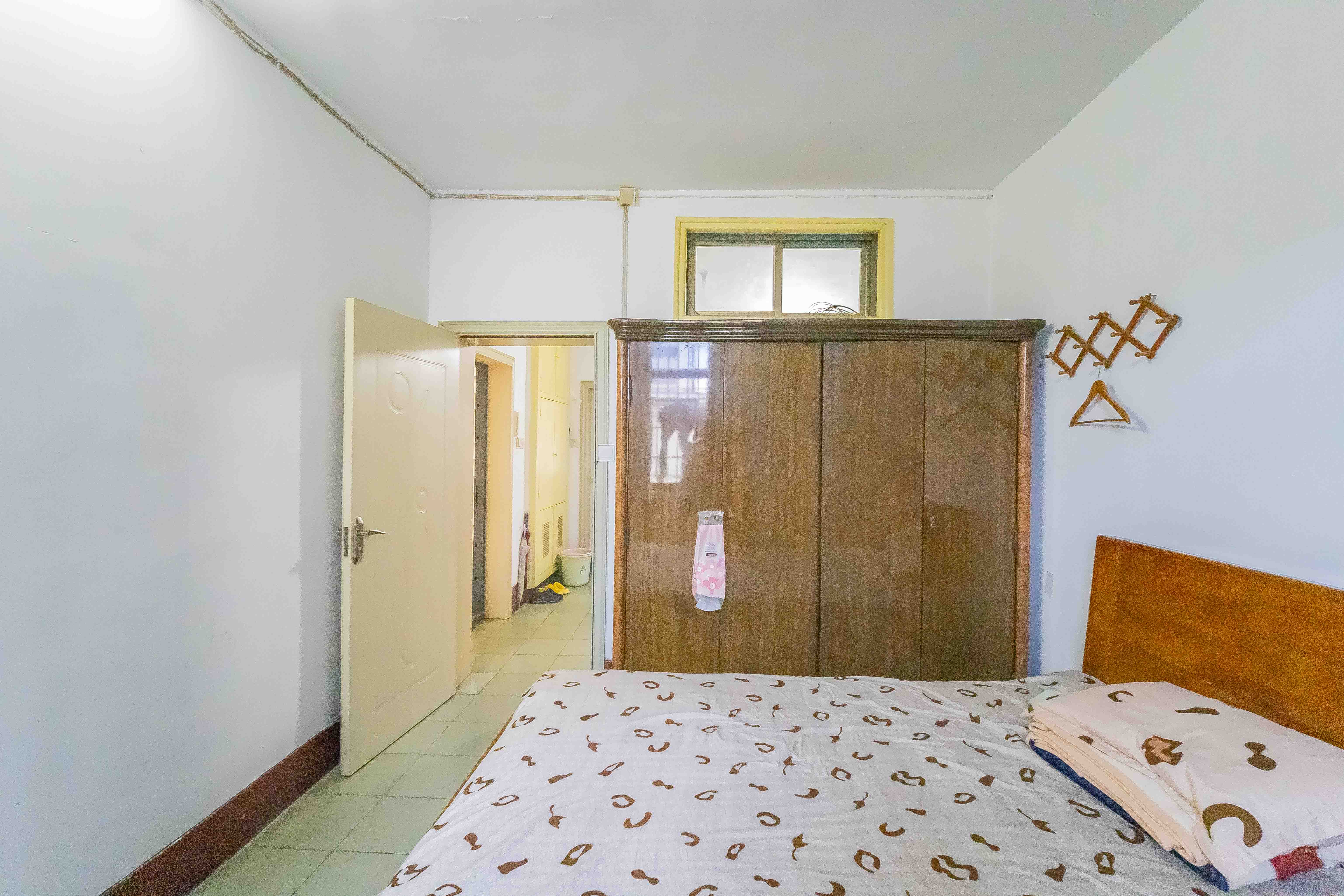 省机械工业学院（湖南工业职业学院雨花校区）  3室1厅1卫   41.80万卧室
