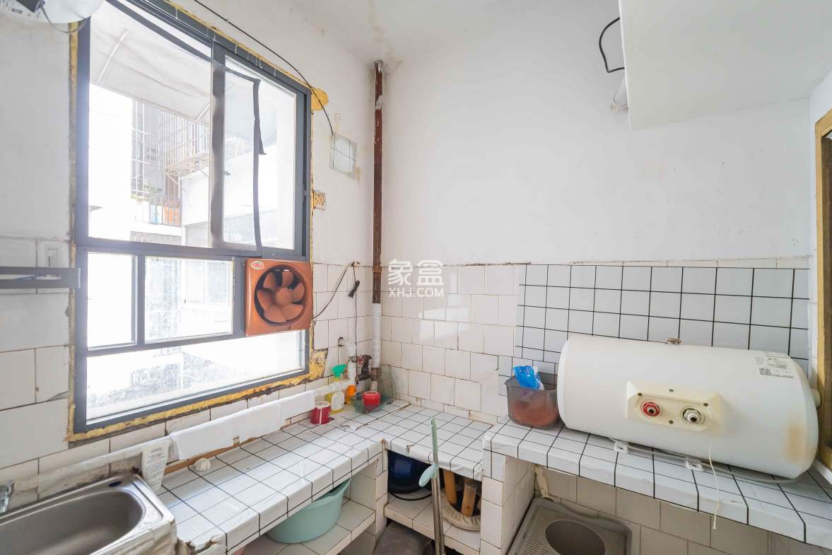 高正街税务局宿舍 2室1厅1卫 40.0万 高正街税务局宿舍 2室1厅1卫 40.0万其他