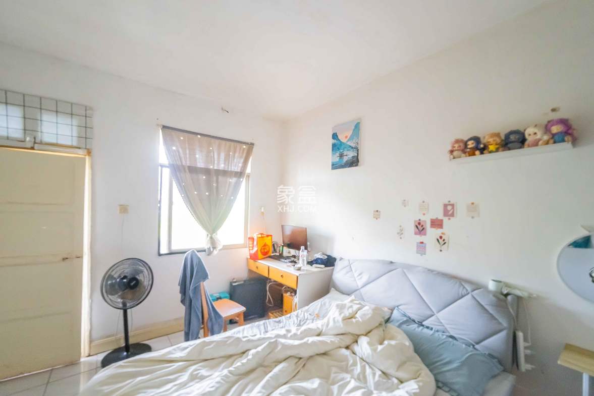 高正街税务局宿舍 2室1厅1卫 40.0万 高正街税务局宿舍 2室1厅1卫 40.0万卧室