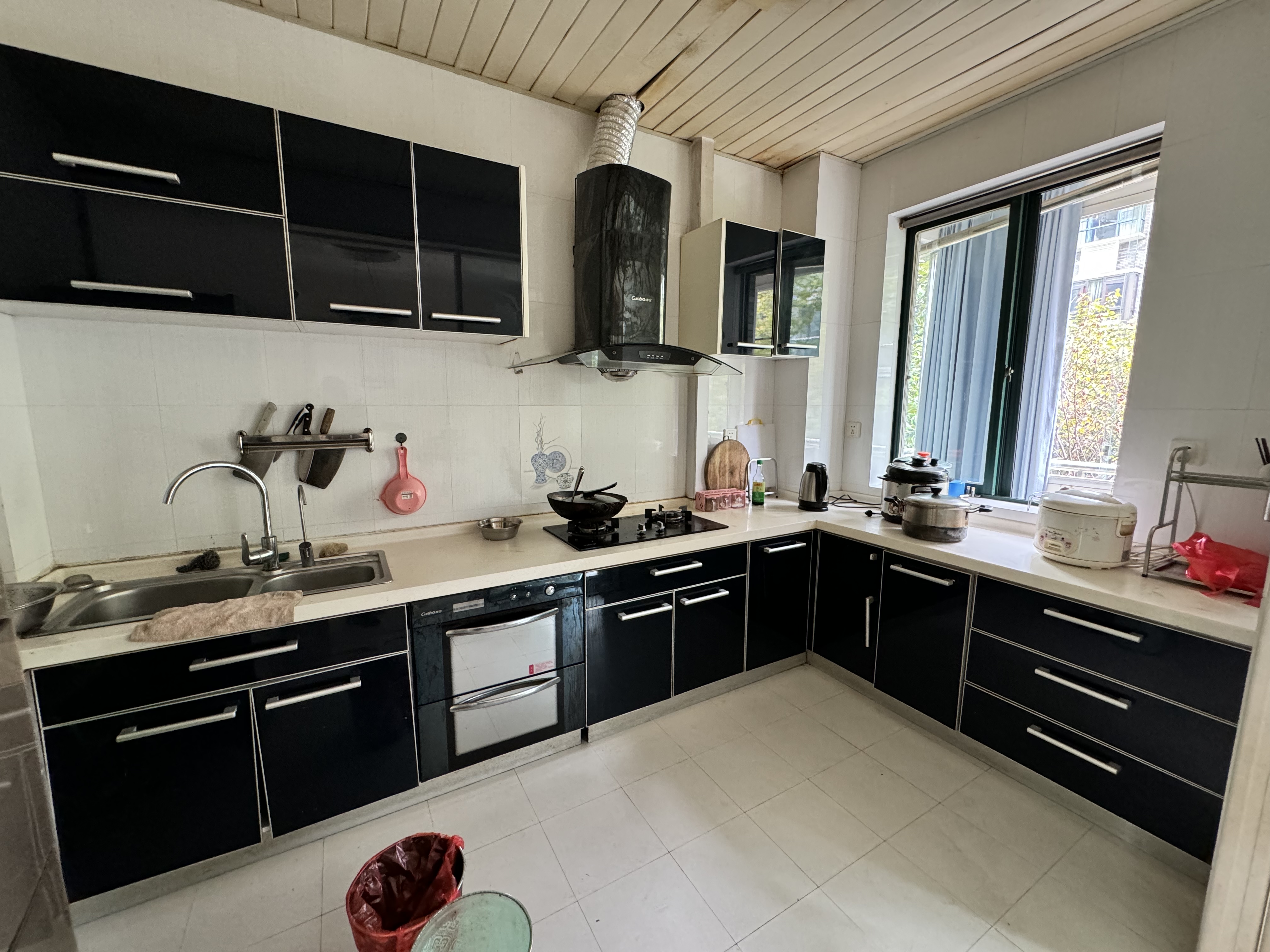 海创明珠花园 4室2厅2卫 75.0万 海创明珠花园 4室2厅2卫 75.0万室内图