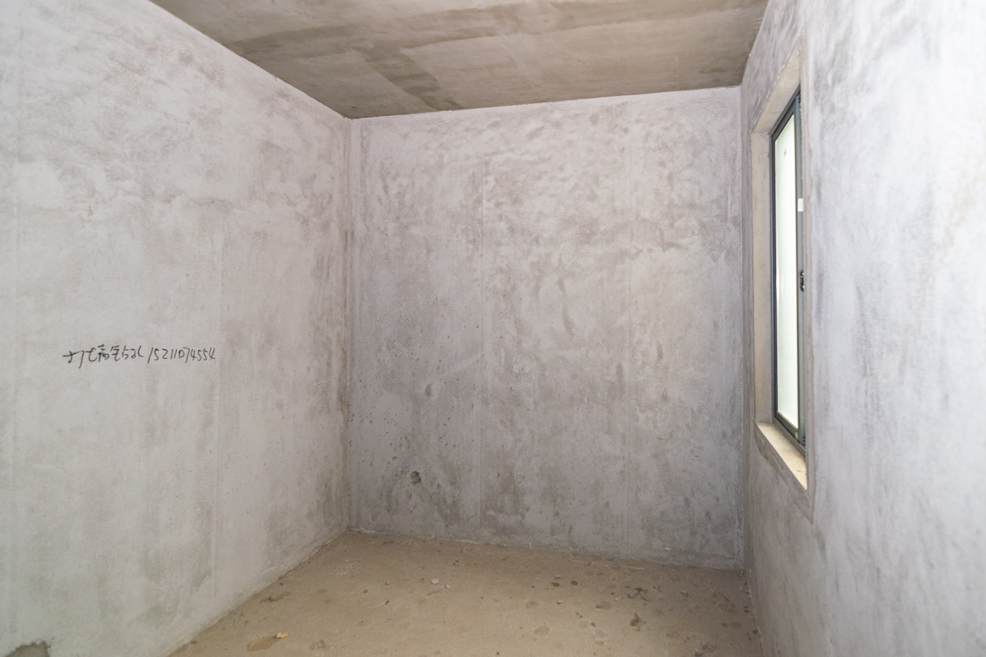 山水蓝天  3室2厅1卫    38.0万 山水蓝天  3室2厅1卫    38.0万卧室