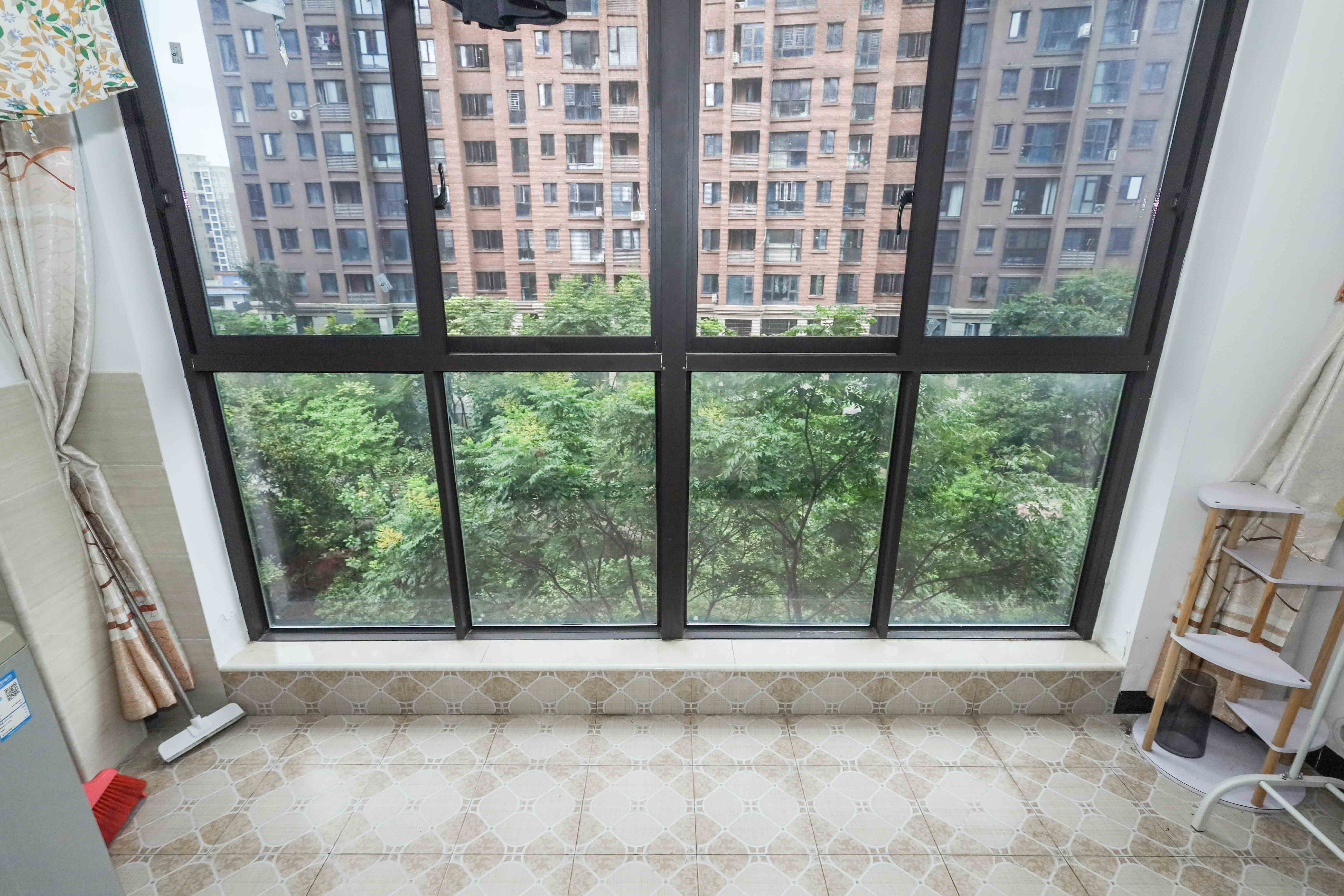 中冶中央公园  3室2厅2卫    120.0万 中冶中央公园  3室2厅2卫    120.0万阳台