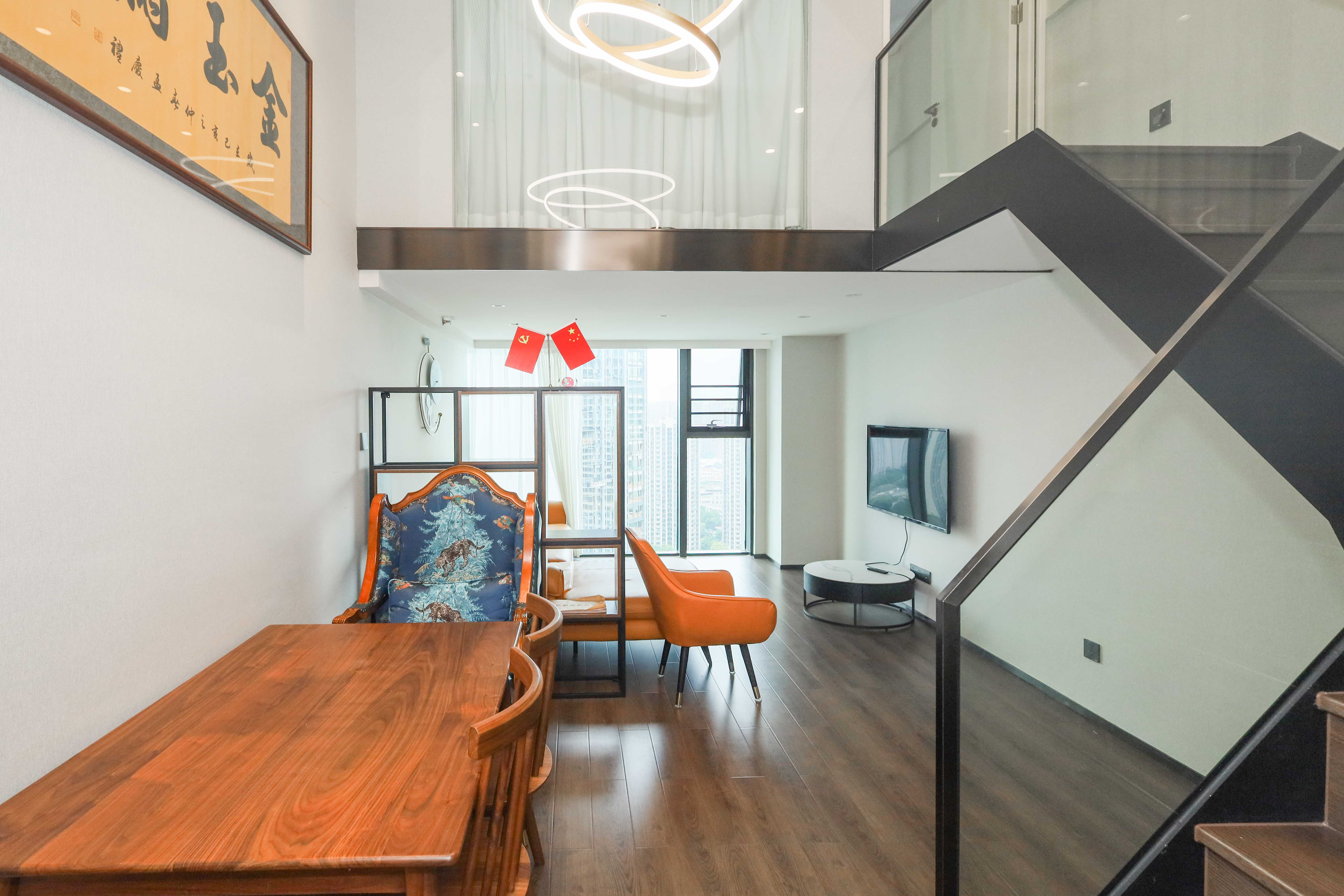 达美寰宇中心 2室11厅1卫 56.8万 达美寰宇中心 2室11厅1卫 56.8万客厅