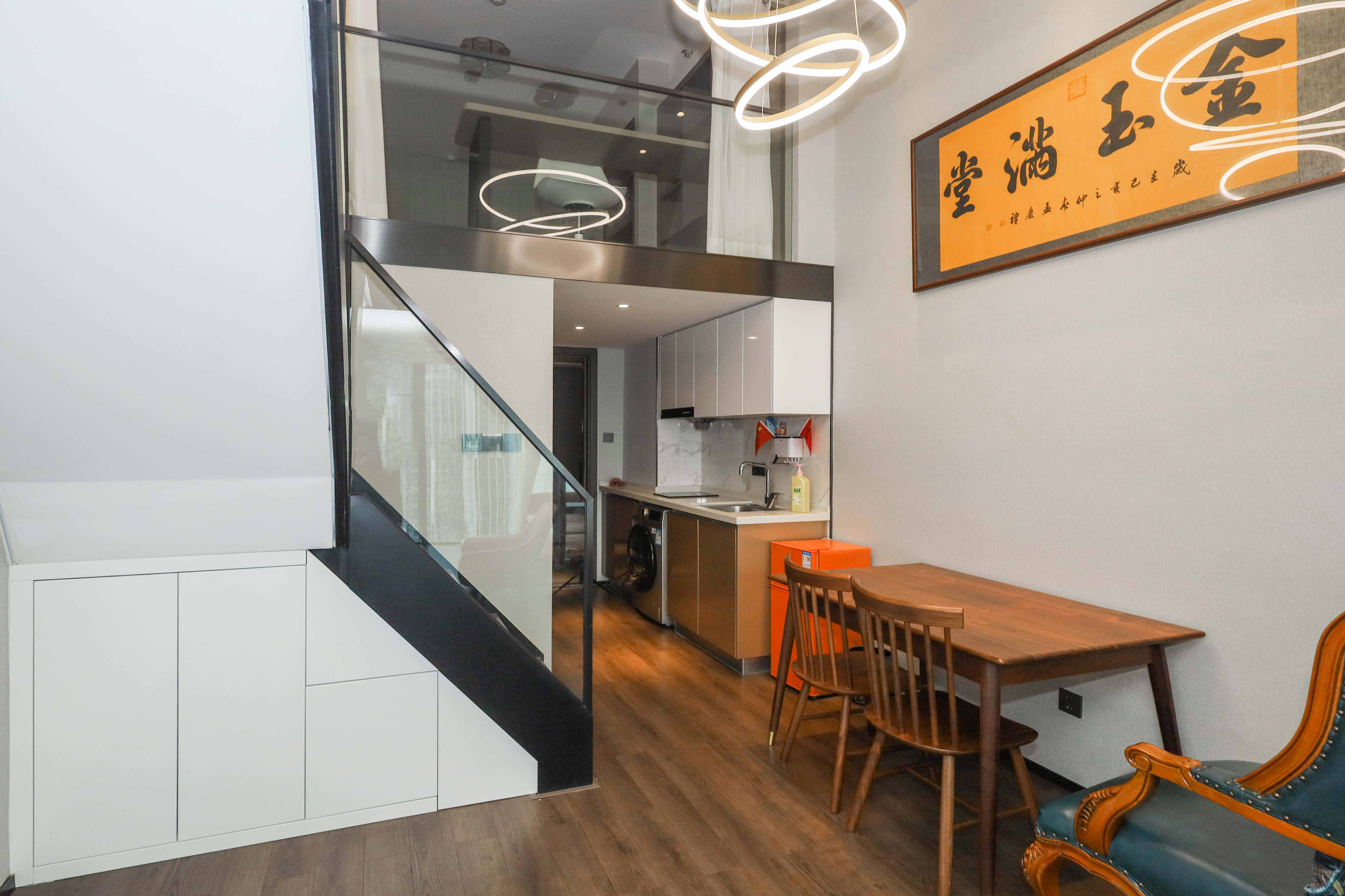 达美寰宇中心 2室11厅1卫 56.8万 达美寰宇中心 2室11厅1卫 56.8万其他