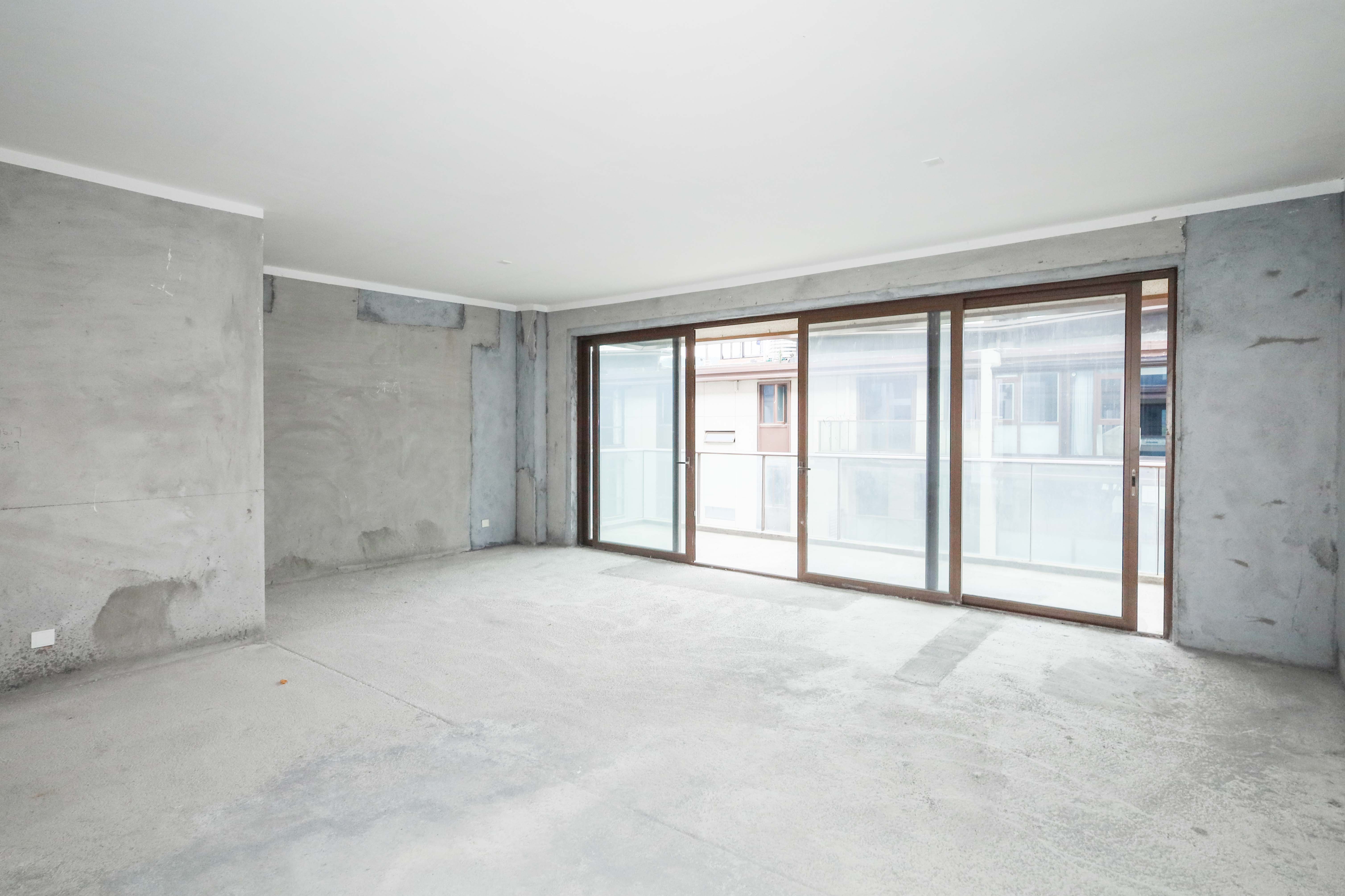 绿地麓湖郡 4室2厅2卫 165.0万 绿地麓湖郡 4室2厅2卫 165.0万客厅