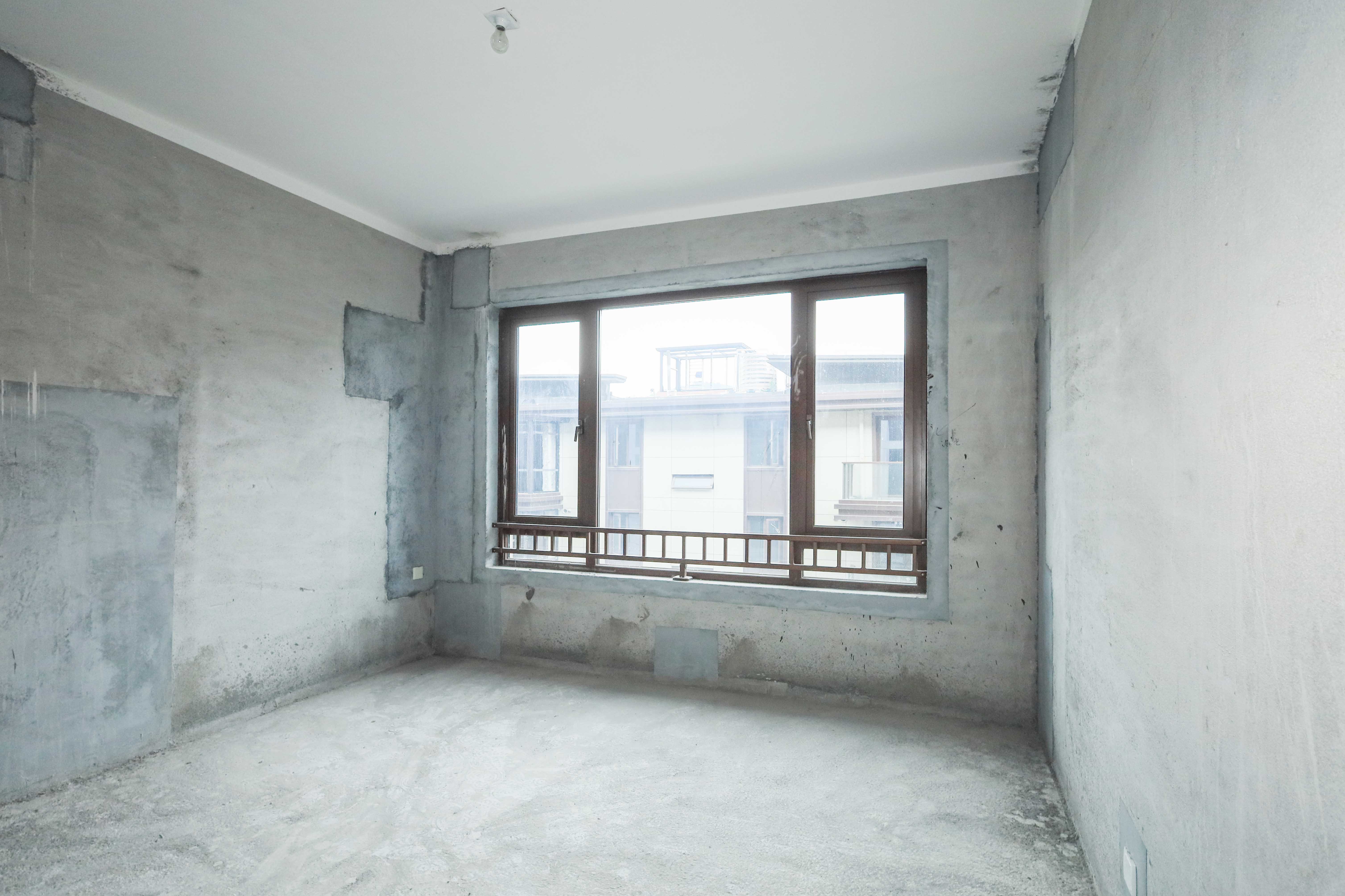 绿地麓湖郡 4室2厅2卫 165.0万 绿地麓湖郡 4室2厅2卫 165.0万卧室