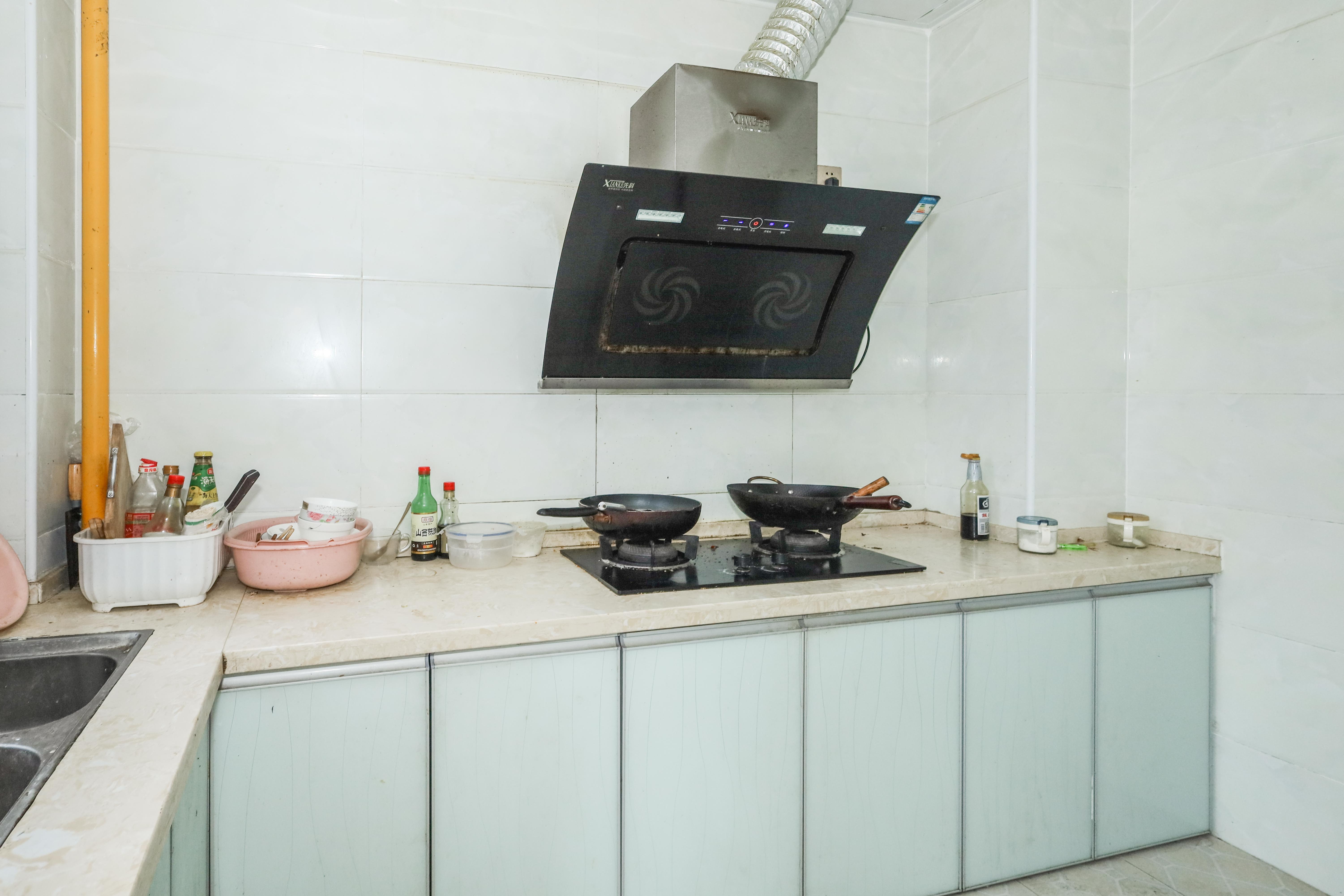 中国铁建梅溪青秀二期  4室2厅2卫    140.0万厨房